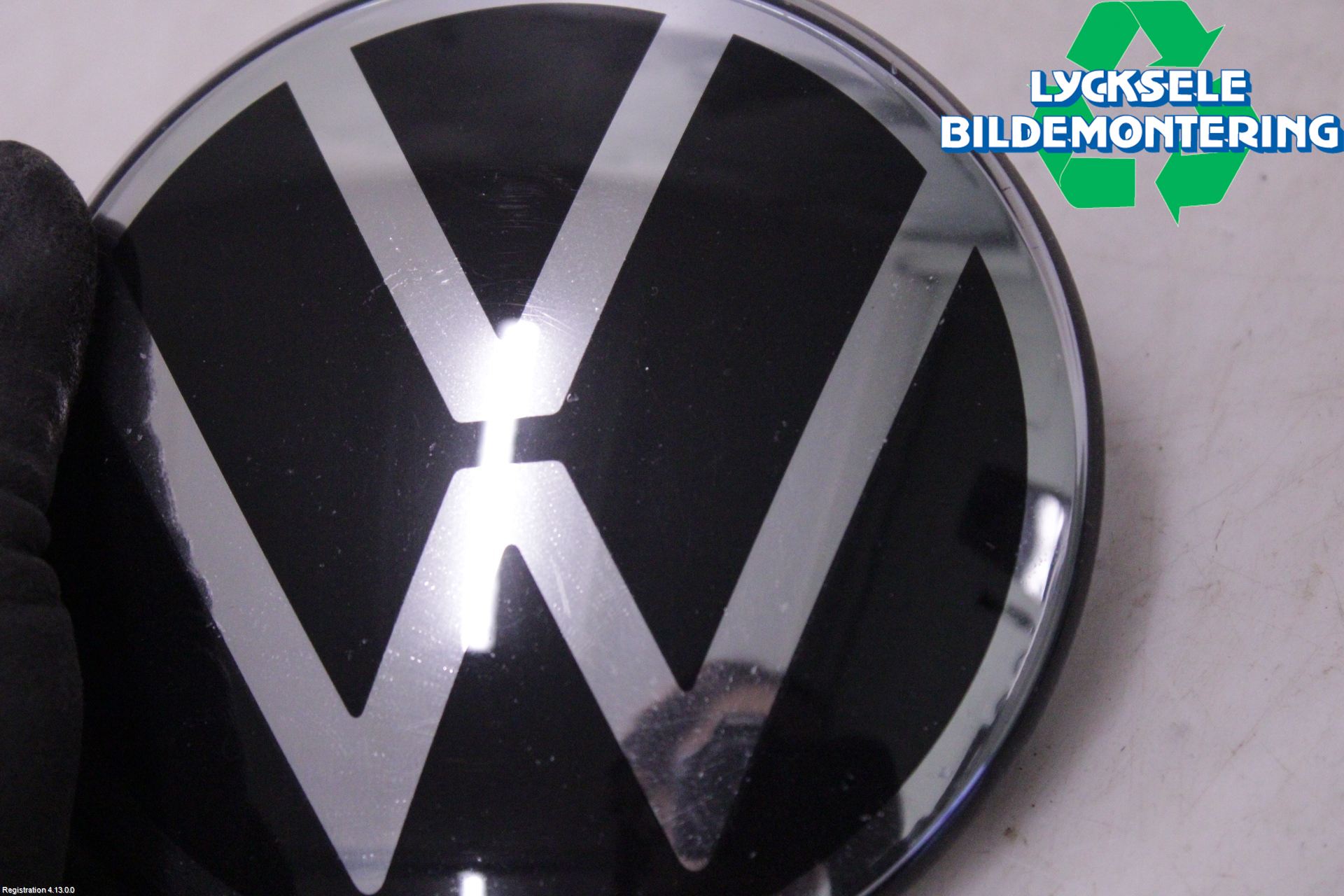 Volkswagen VW PASSAT 20-24 Emblem