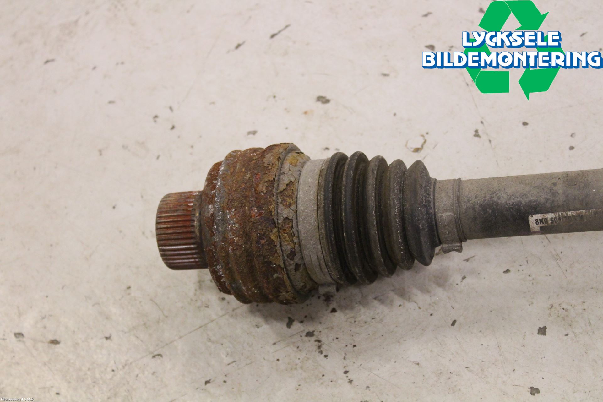 Audi A4/S4 08-11 Drivaxel Bak Vänster