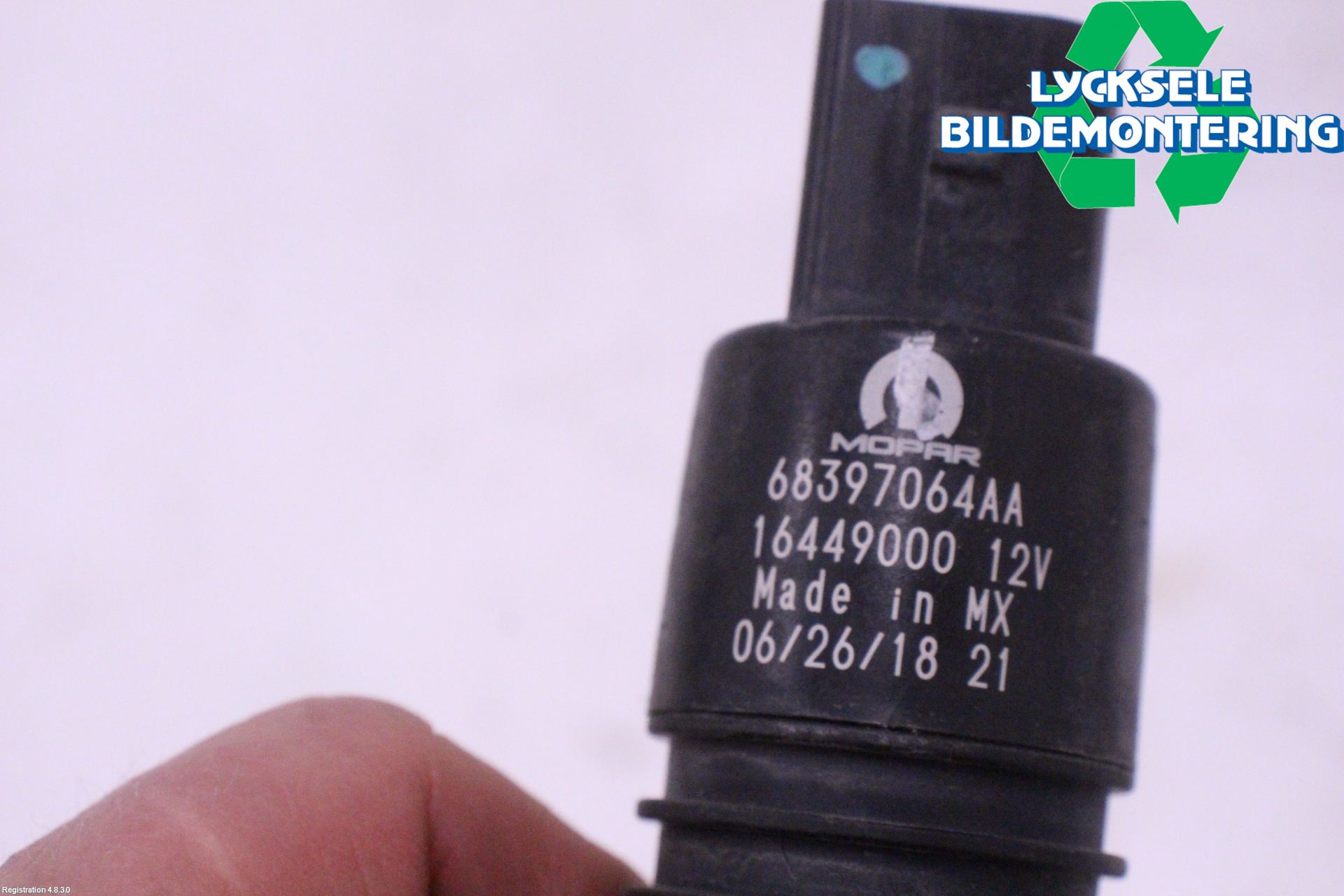 Dodge PICK UP RAM 81- Spolarpump Vindruta