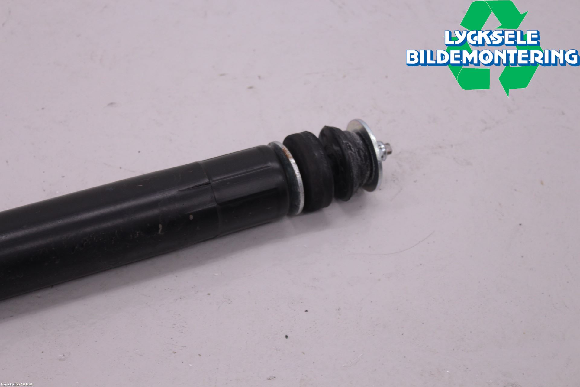 Suzuki SX4 S-CROSS 14-21 Stötdämpare Bak