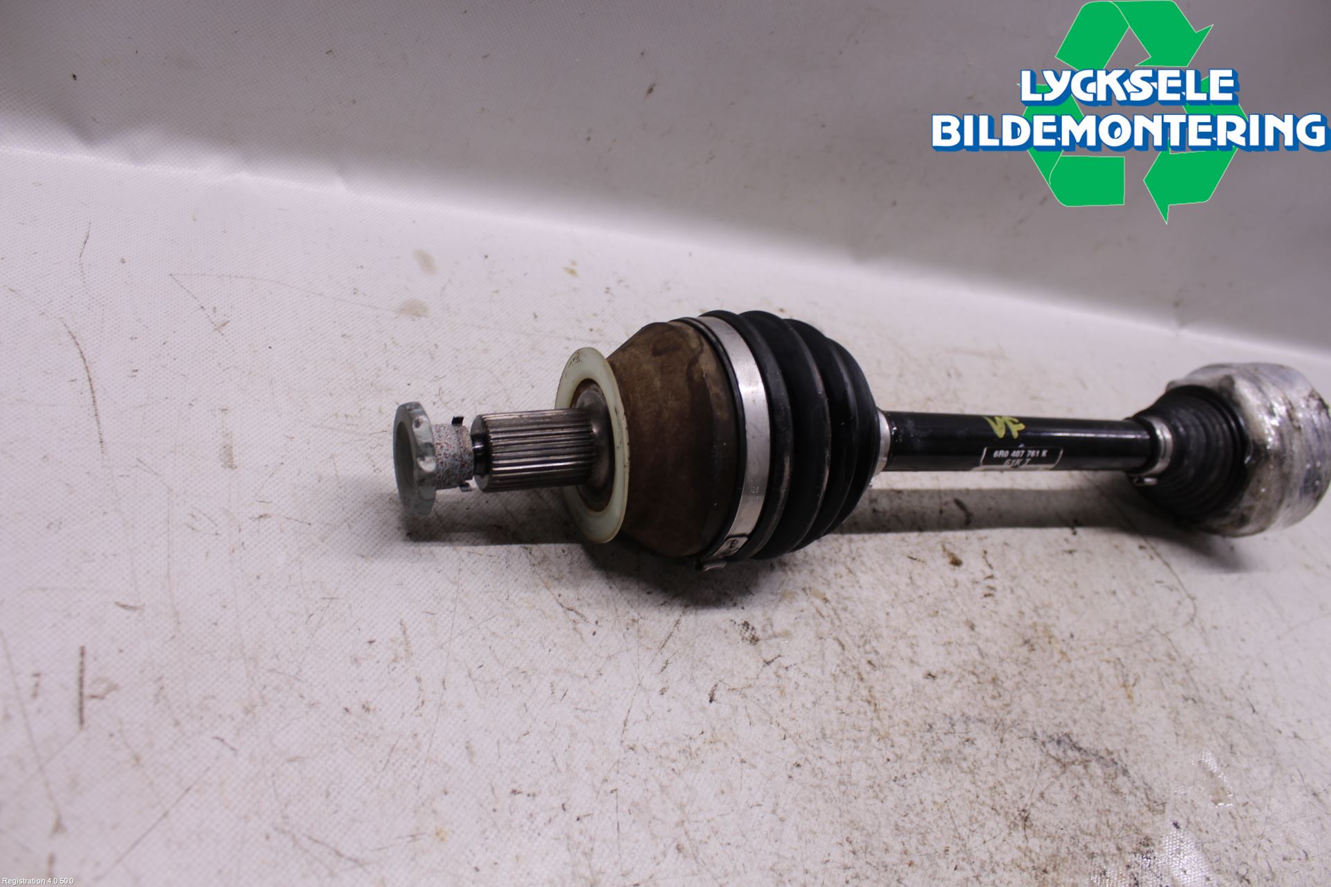 Volkswagen VW POLO 10-17 Drivaxel Fram Vänster