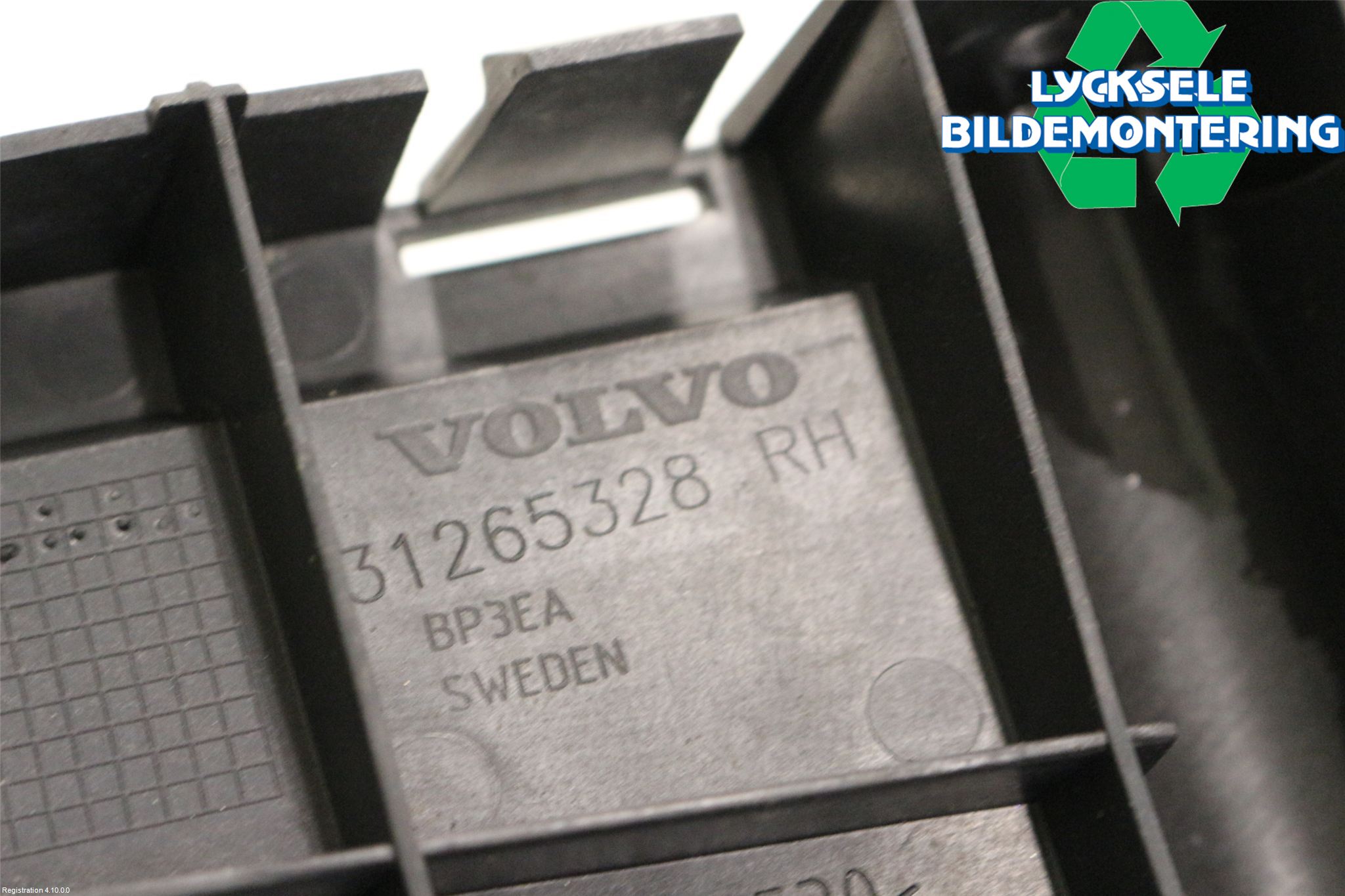 Volvo V70 08-13 Stötfångarfäste Bak Hö