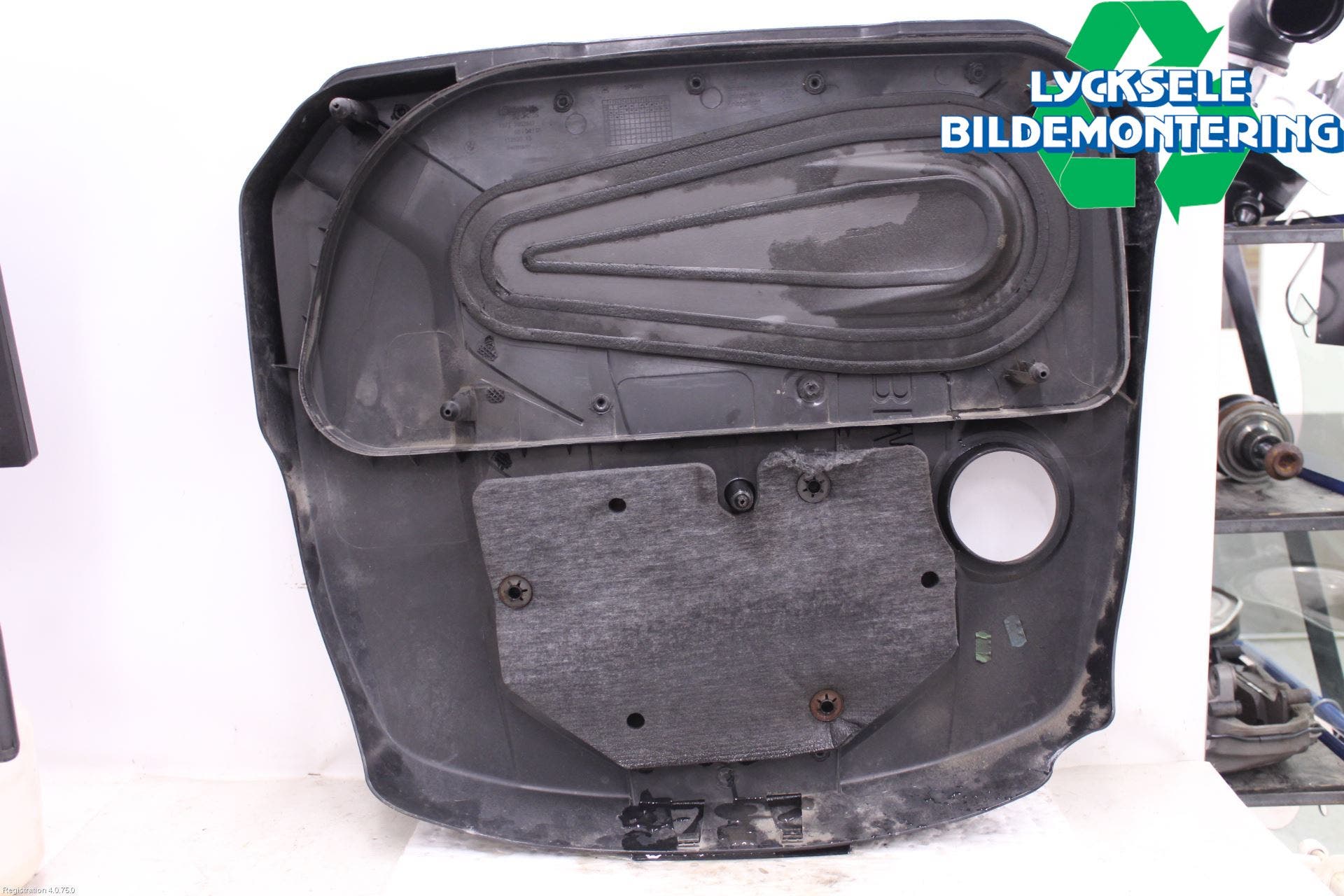 BMW 5 F10/F11/F18 09-17 Motorkåpa