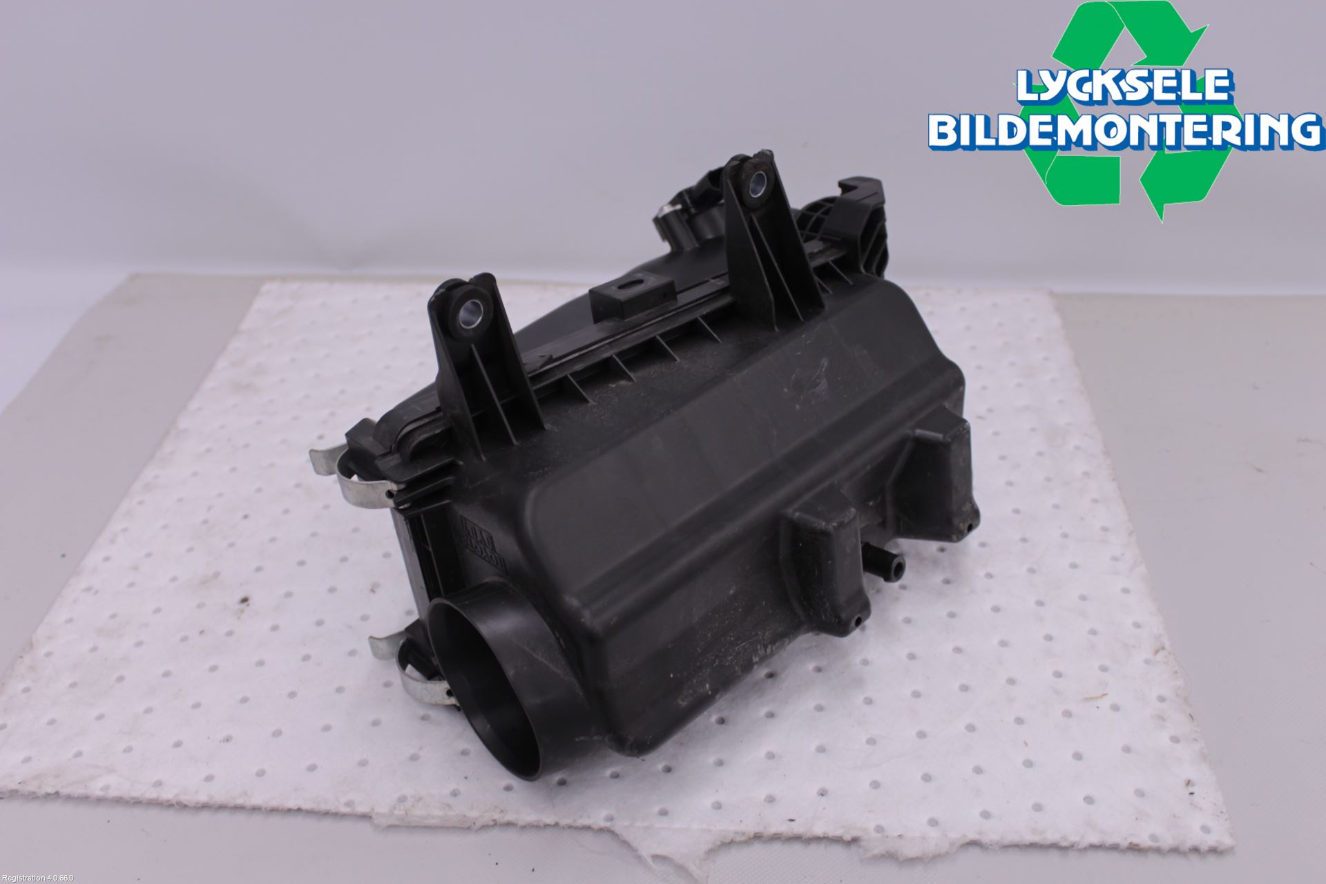 Toyota YARIS XP130 12-14 Luftrenare