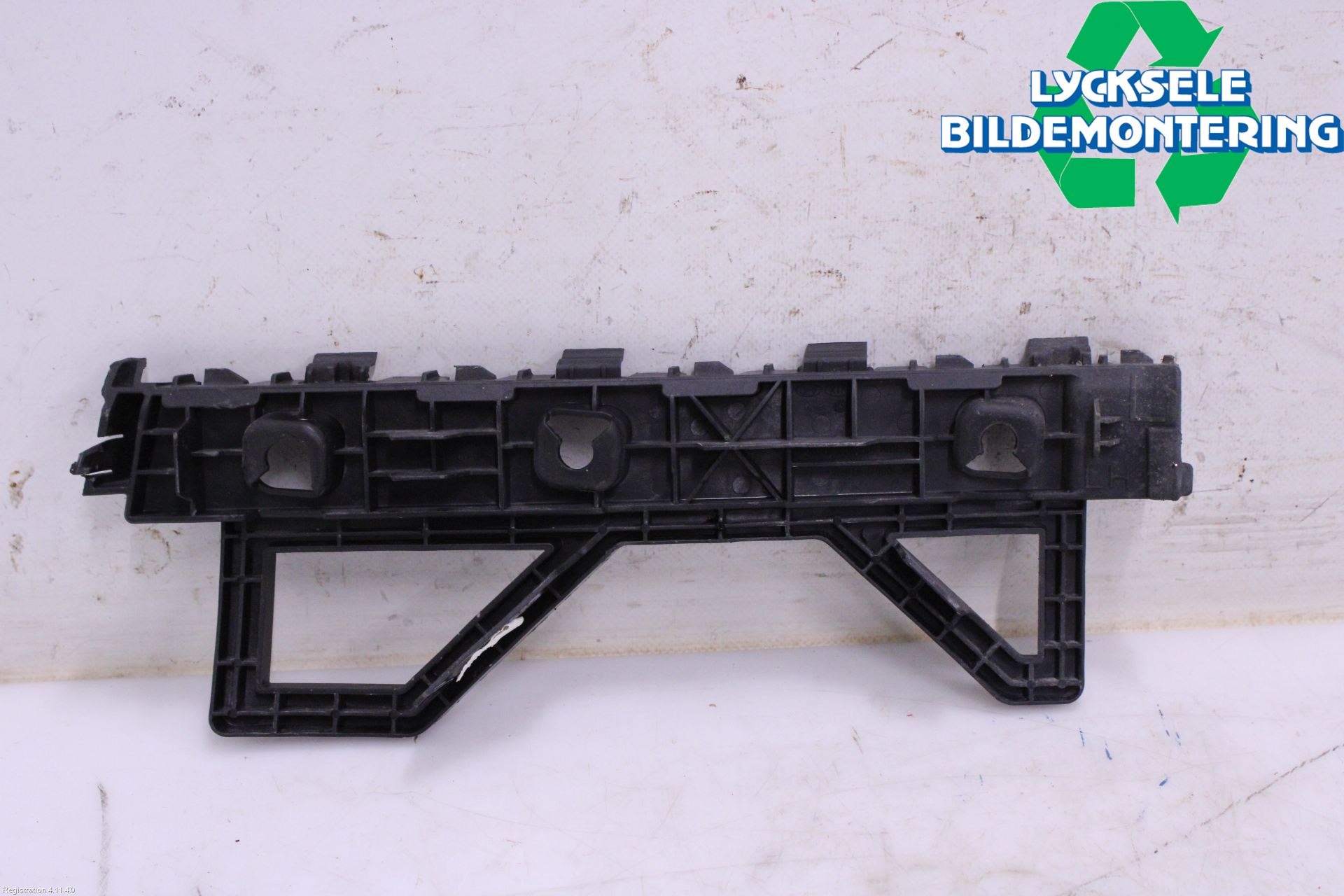 Kia CEED 12-18 Stötfångarfäste Bak Vä