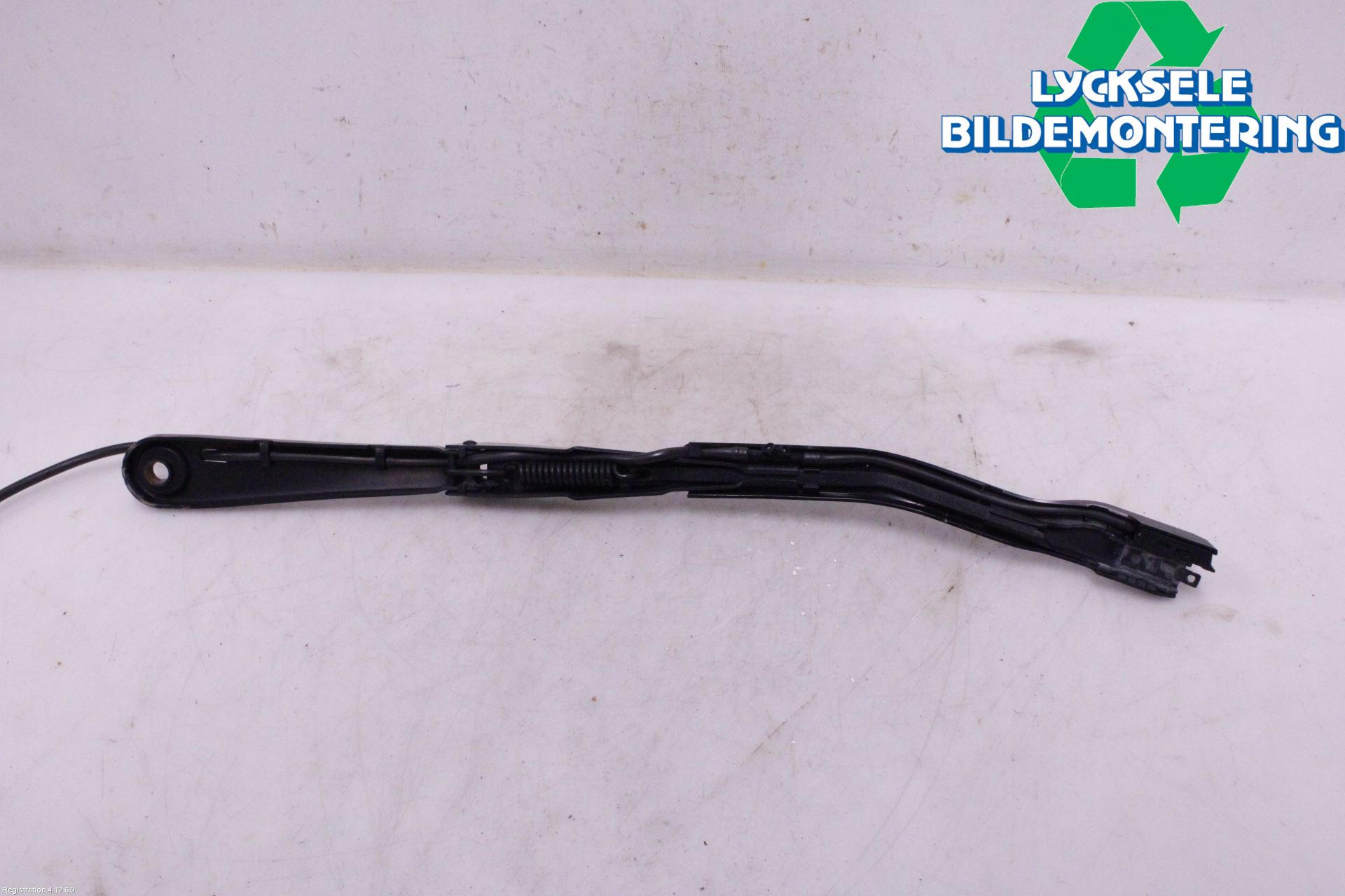BMW 3 G20/G21/G80/G81 19- Torkararm Armar Vindruta