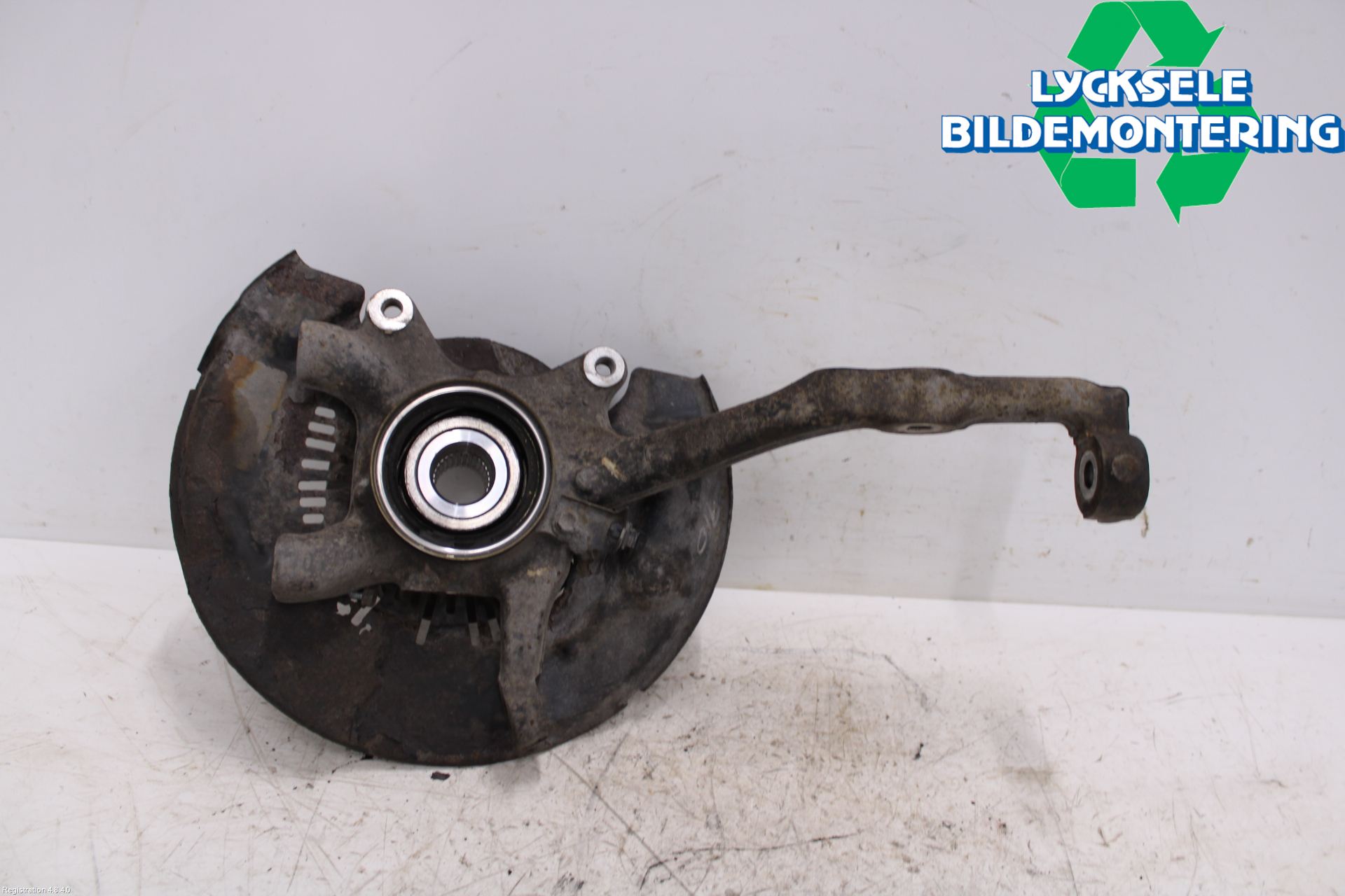 Toyota HILUX 05-16 Styrspindel Lagerhus Vä