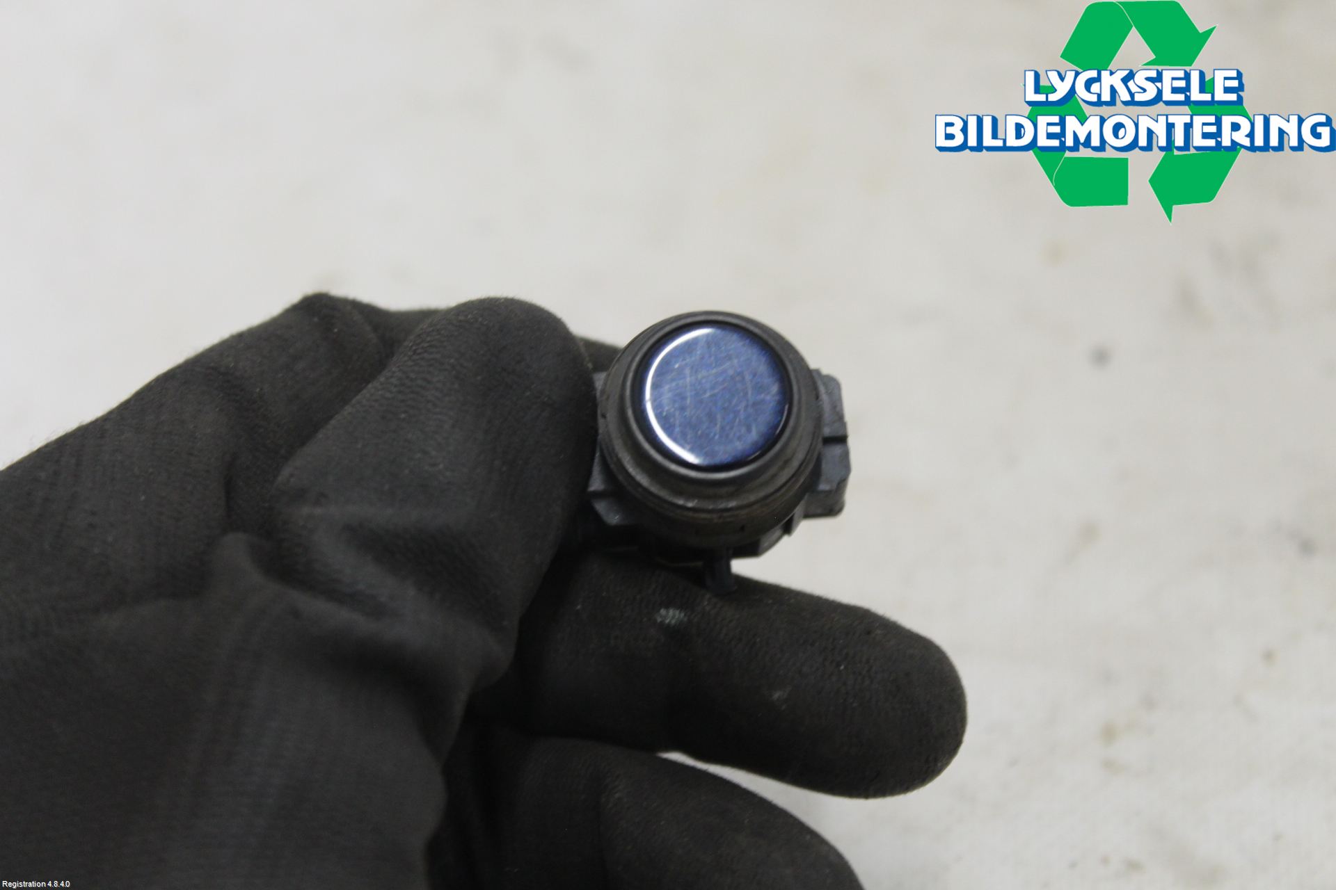 BMW 3 F30/F31/F80 12-19 Parkeringshjälp Frontsensor