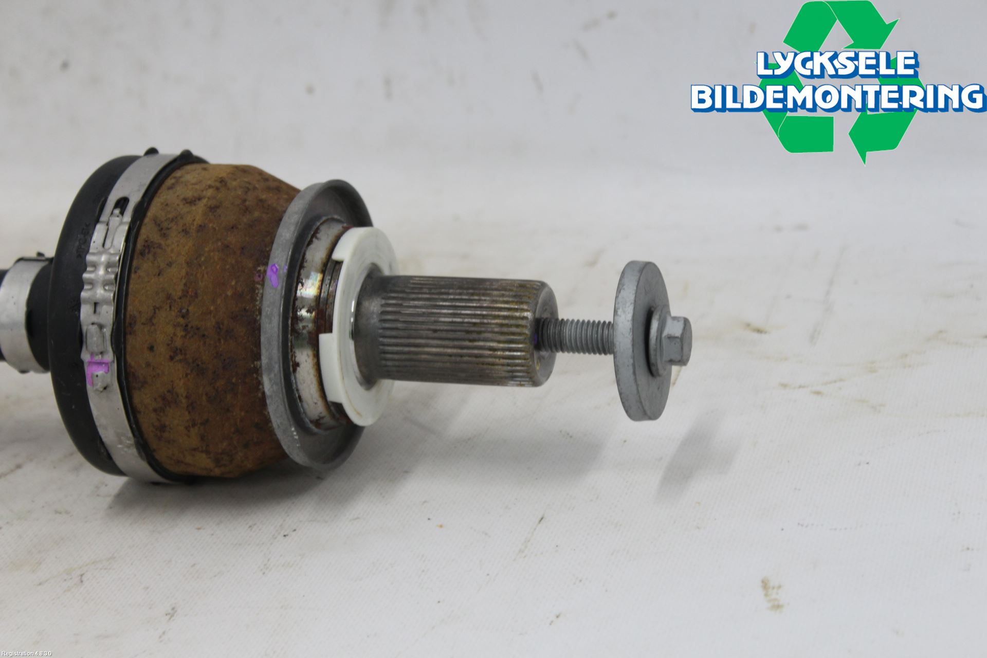 Volvo V60 19- Drivaxel Bak Vänster