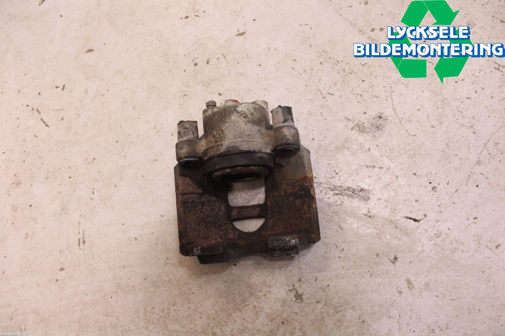 Toyota YARIS XP130 15-20 Bromsok Fram Vänster
