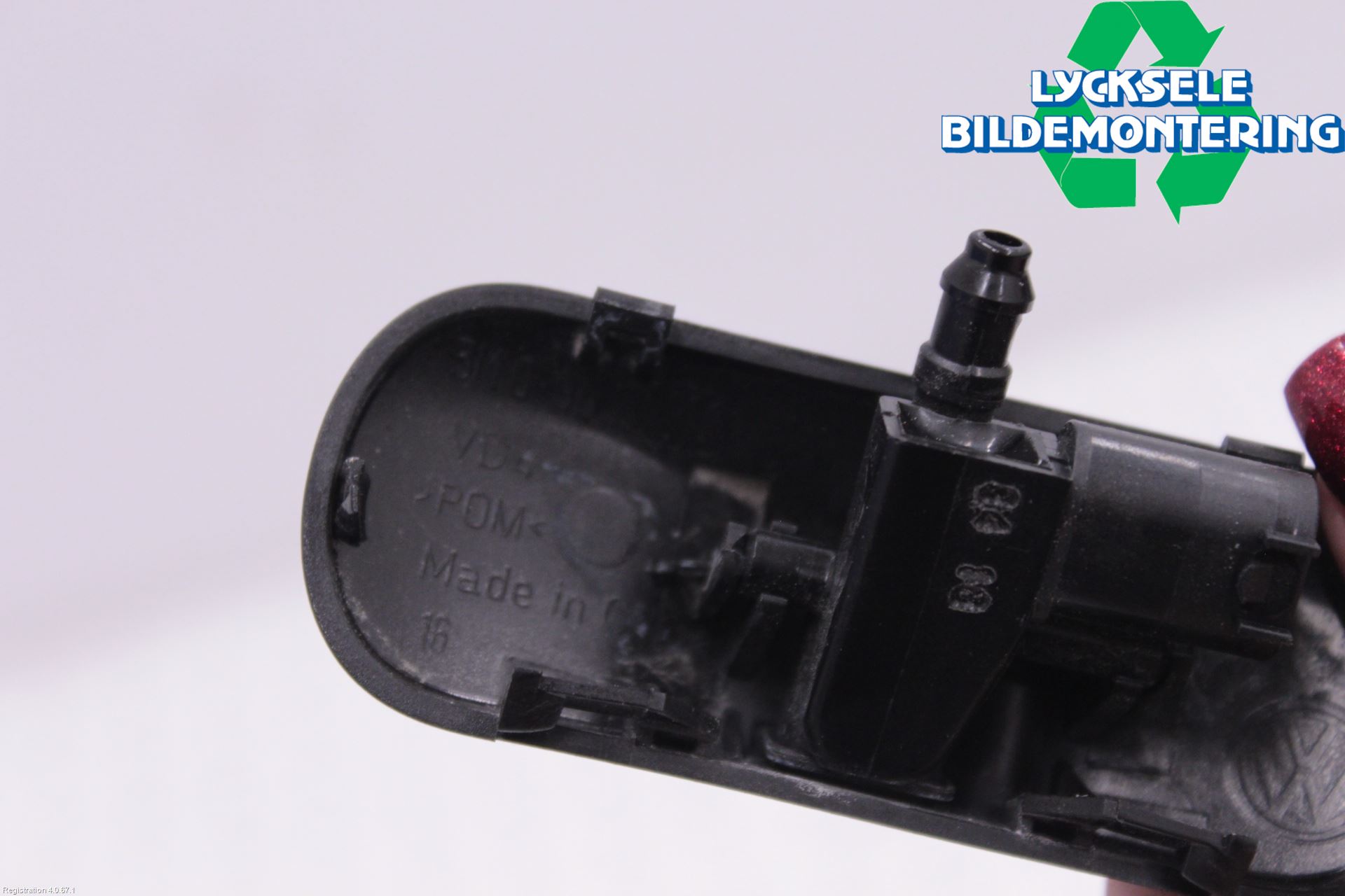 Seat ATECA 16->> Spolarmunstycke Rutor