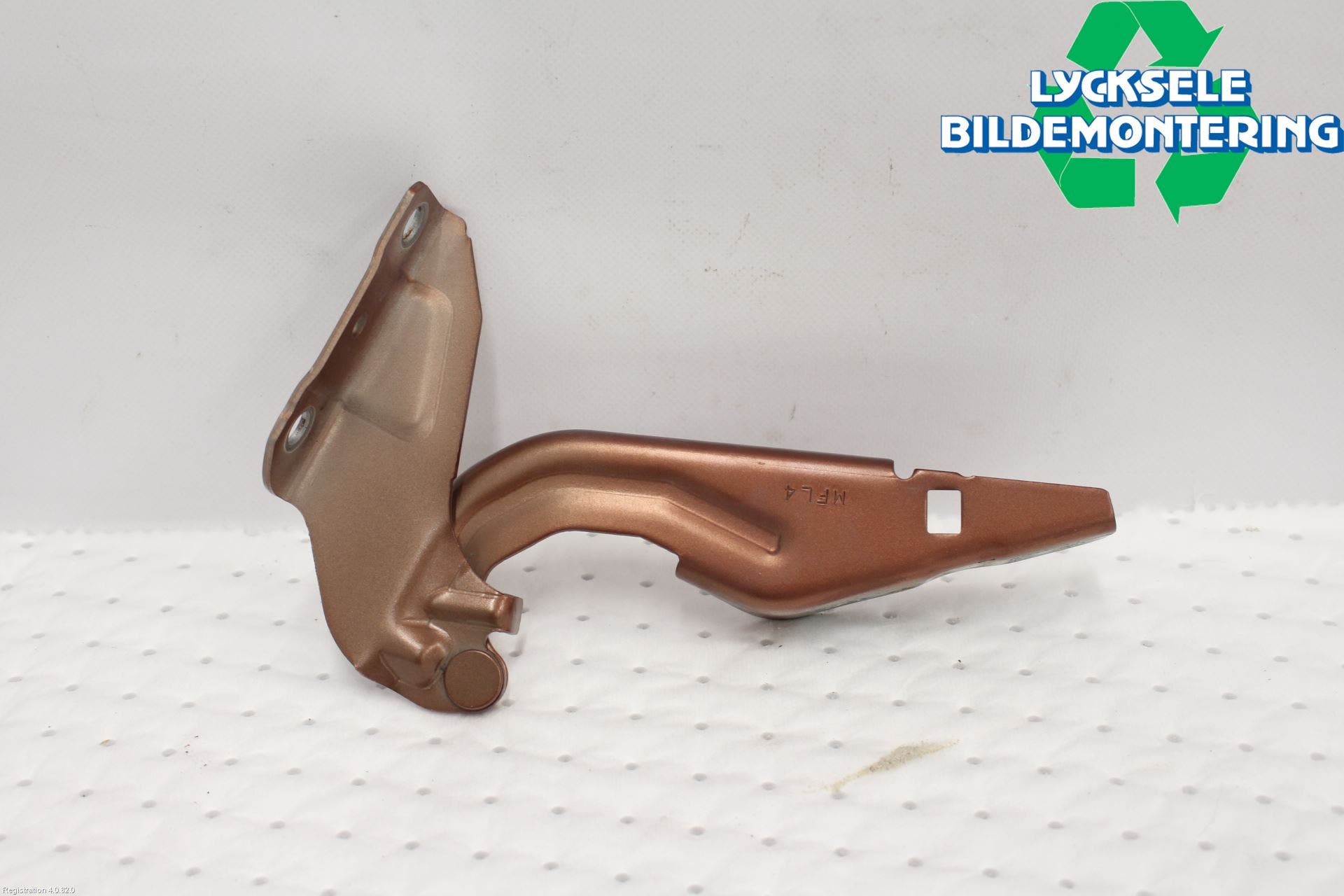 Mitsubishi OUTLANDER 13-21 Huvgångjärn