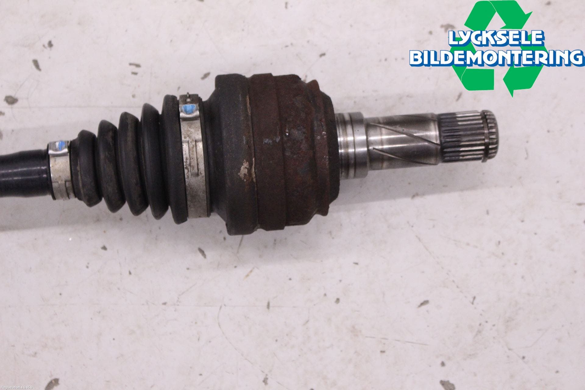 Volvo XC90 07-14 Drivaxel Bak Vänster