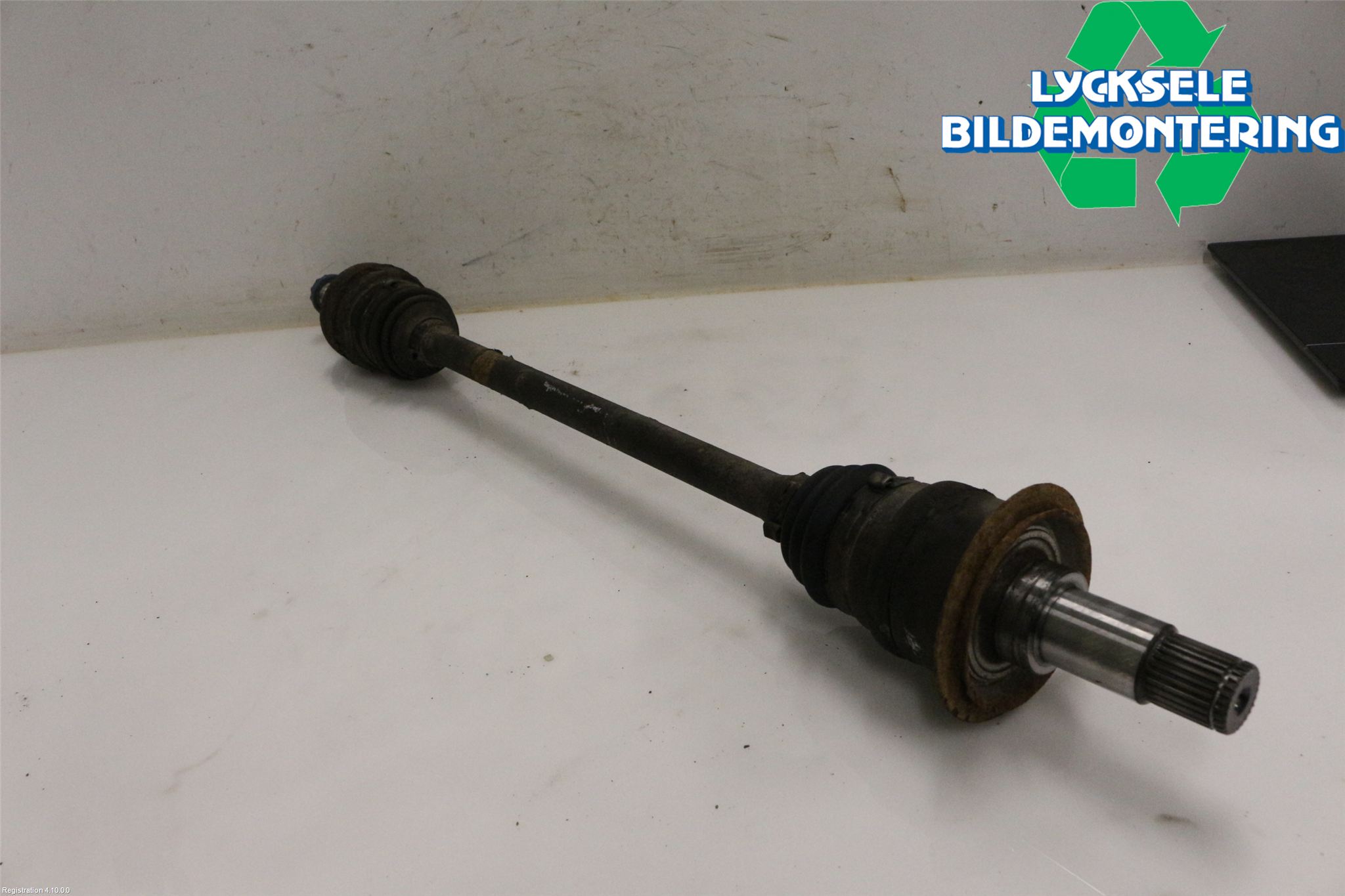 Mercedes-Benz MB C-KLASS (W205) 14-21 Drivaxel Bak Höger