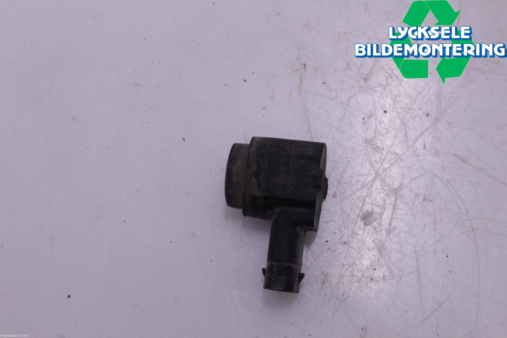 Audi A6 ALLROAD 12-18 Parkeringshjälp Frontsensor