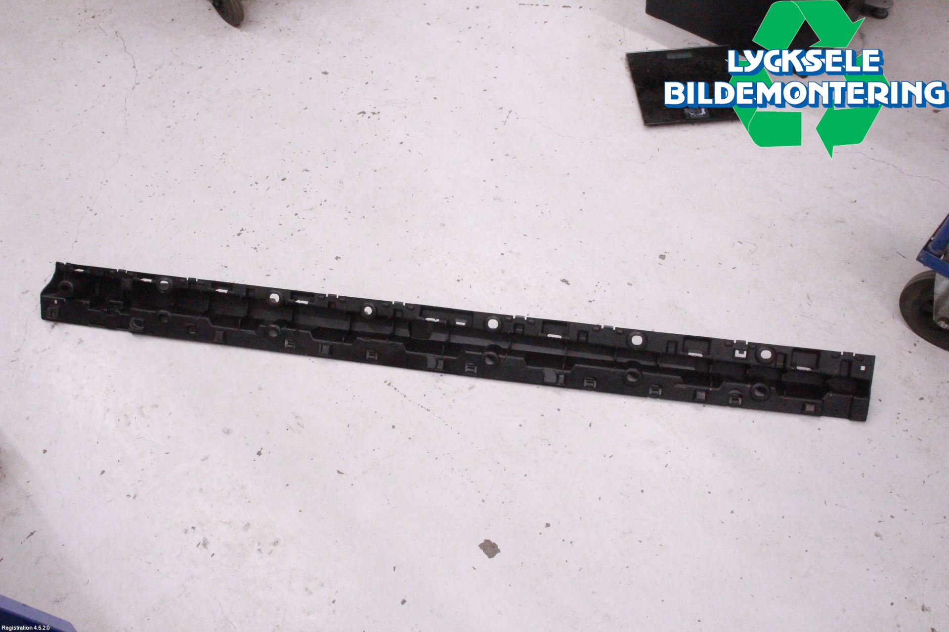 BMW X7 G07 19- Sidokjol Vä