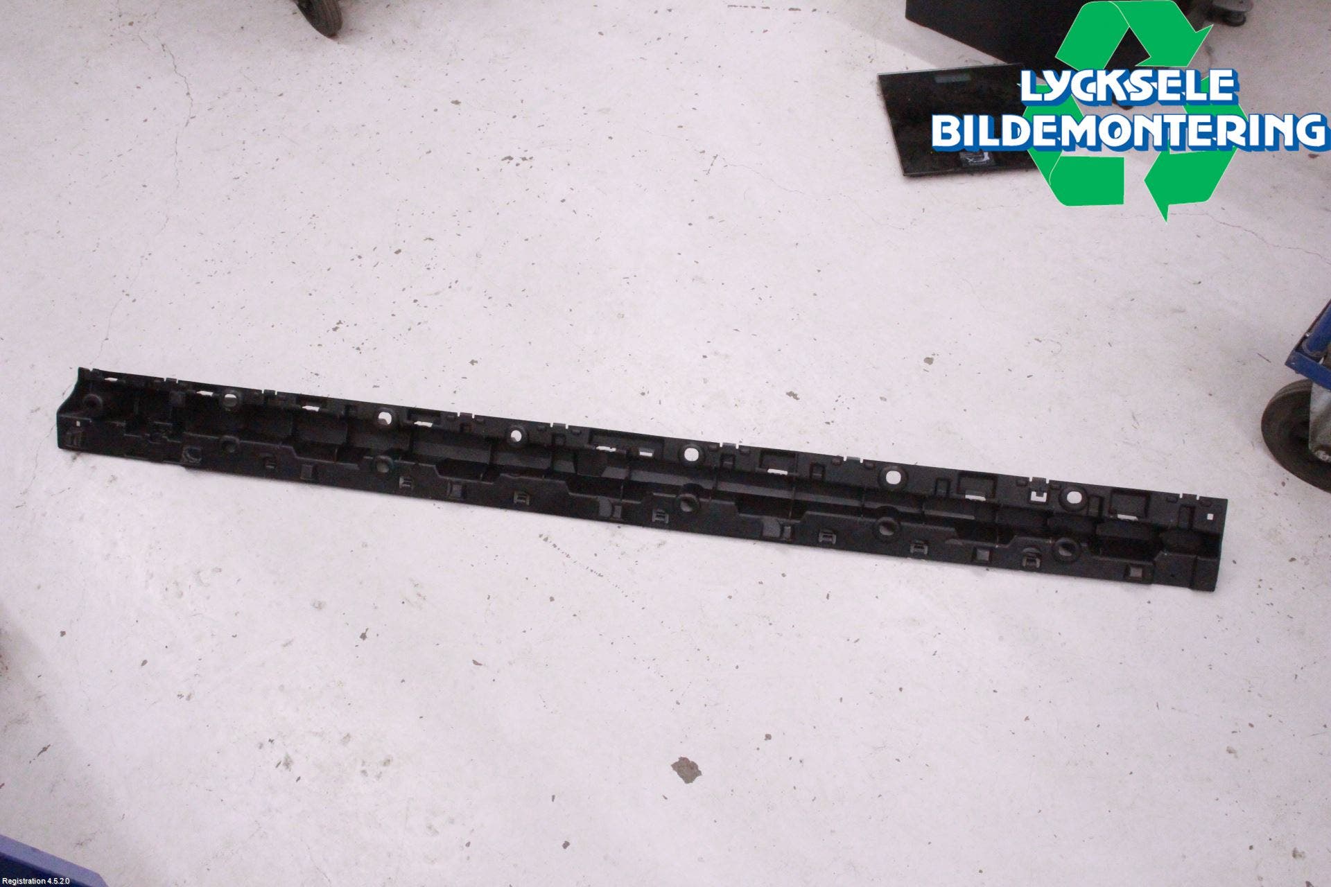 BMW X7 G07 19- Sidokjol Vä