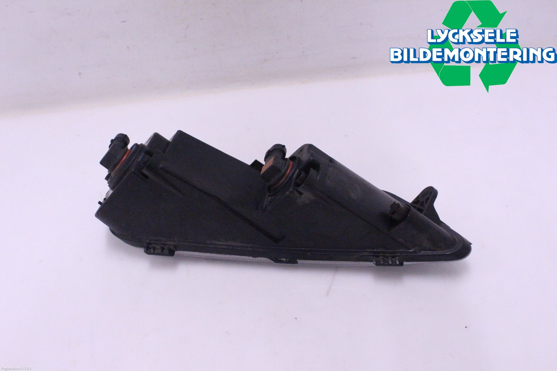 Volkswagen VW PASSAT 11-14 Dimljus-Varselljus Fram