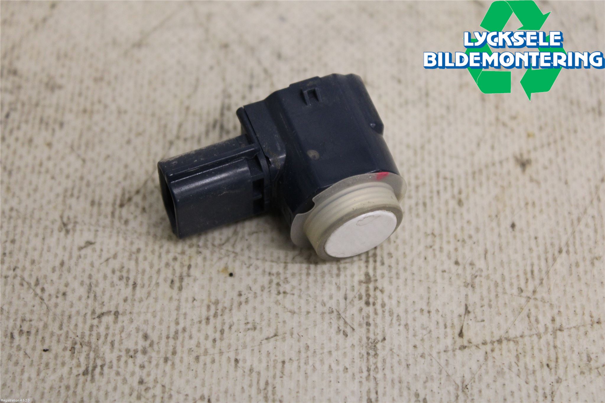 Mitsubishi OUTLANDER 13-21 Parkeringshjälp Backsensor