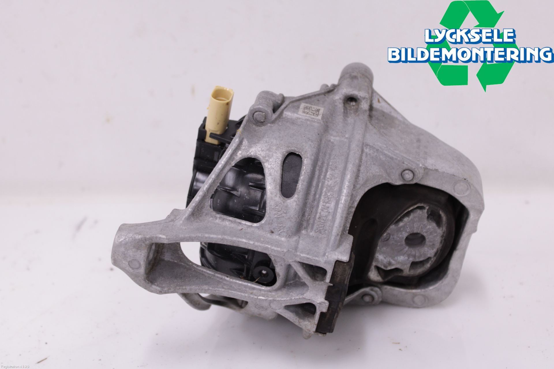 Audi A6 F2/C8 19- Motorkudde