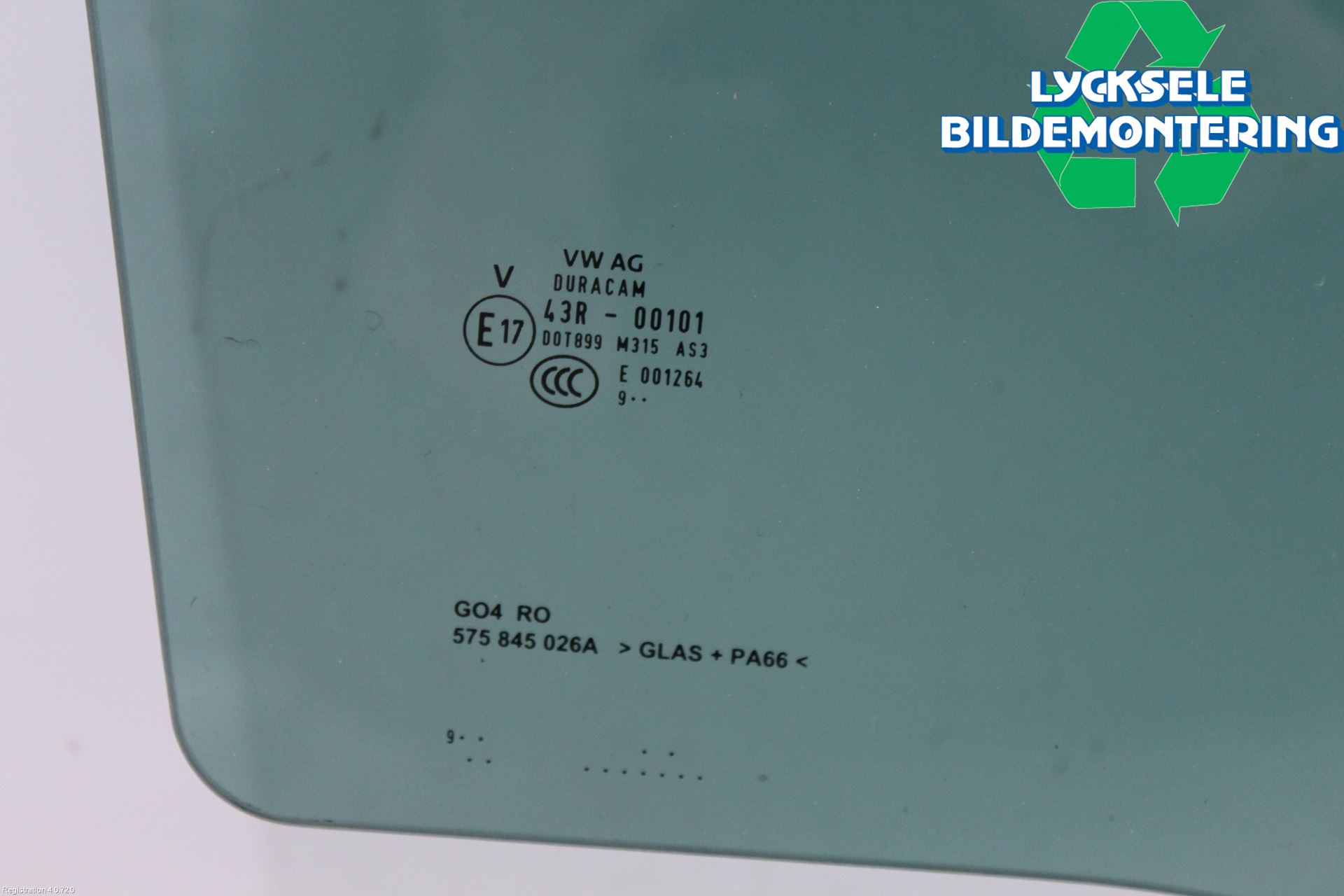 Skoda KAROQ 18- Dörruta Bak Höger