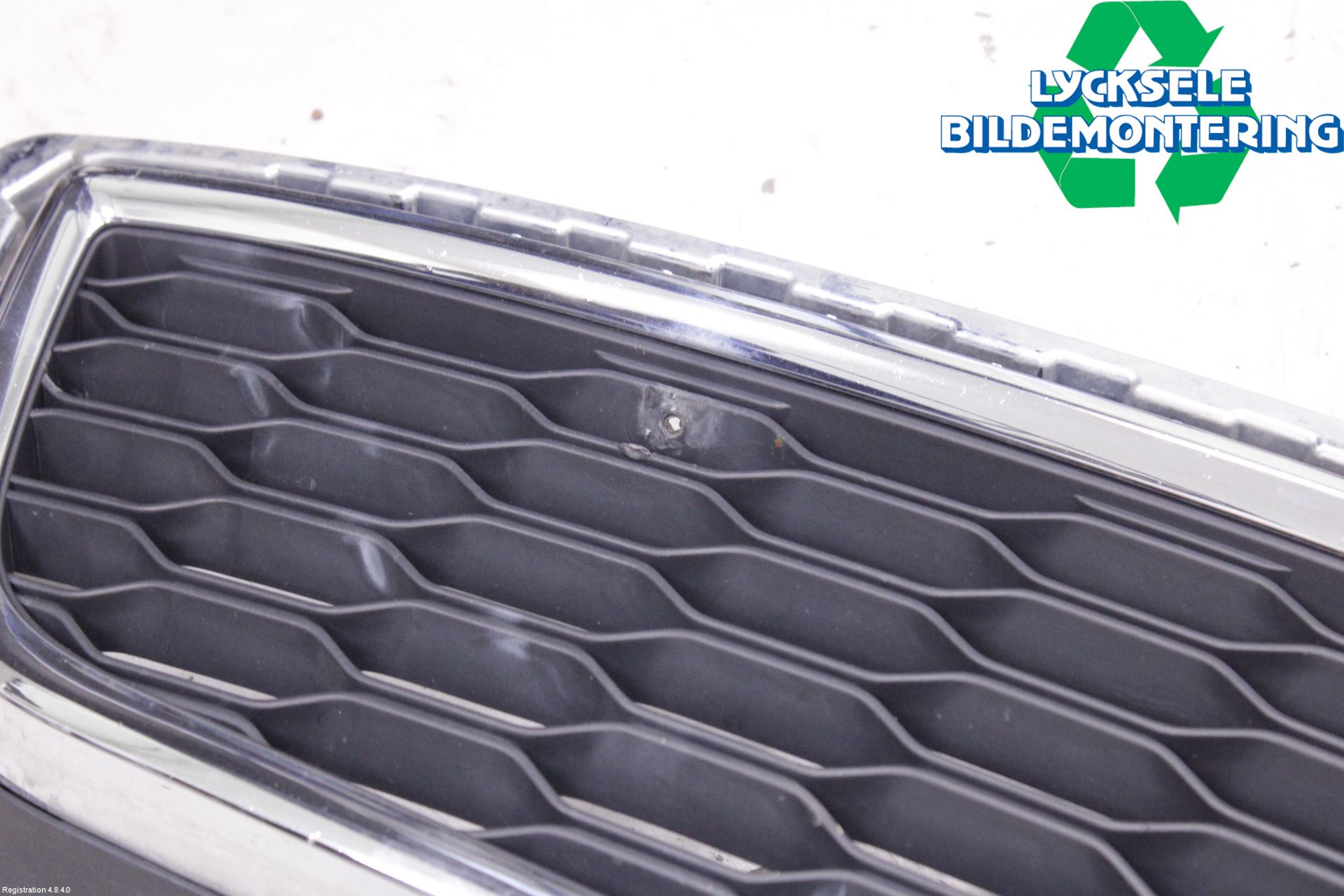 Chevrolet CAPTIVA Grill-Galler