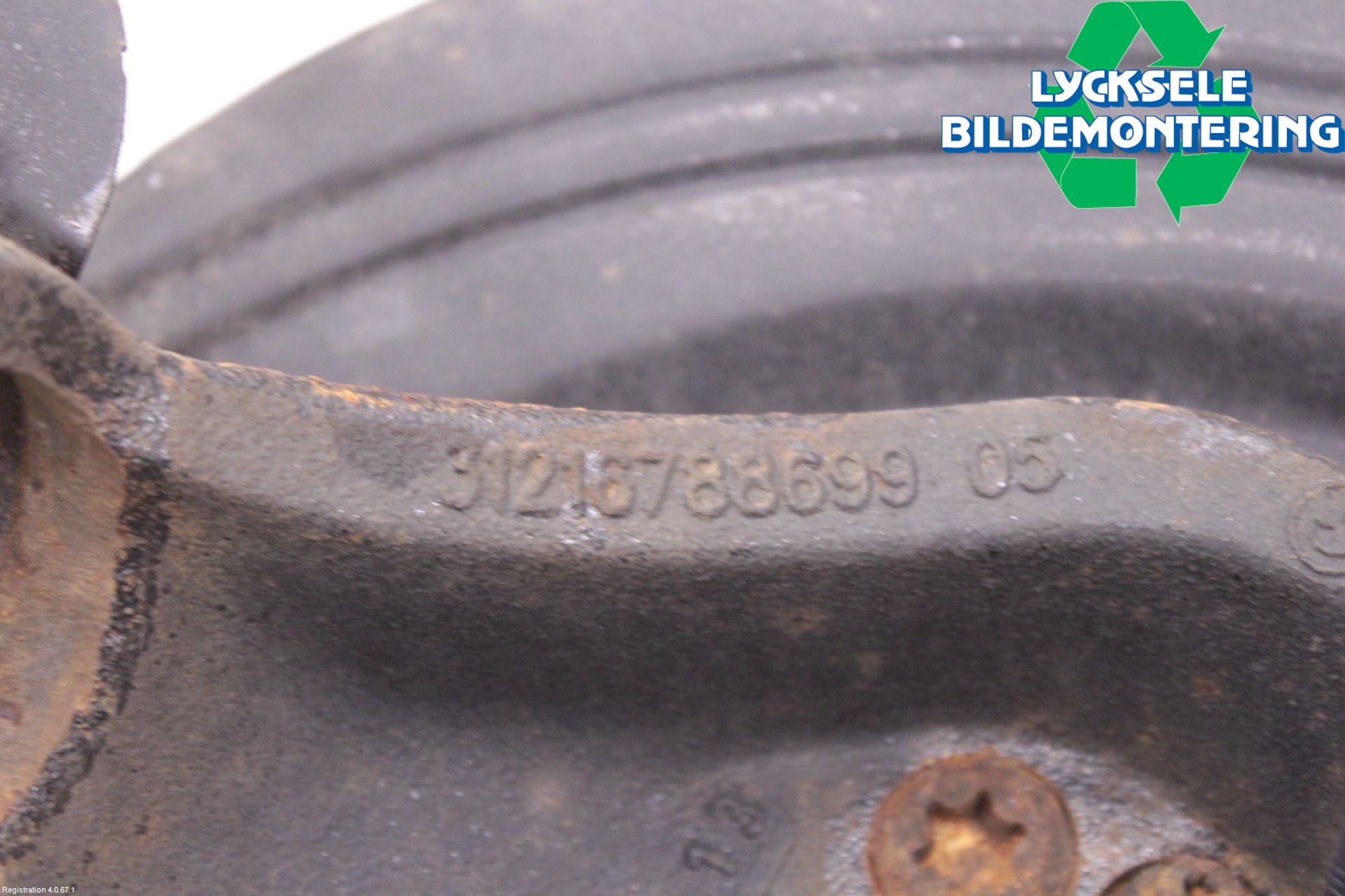 BMW X1 E84 10-15 Styrspindel Lagerhus Vä