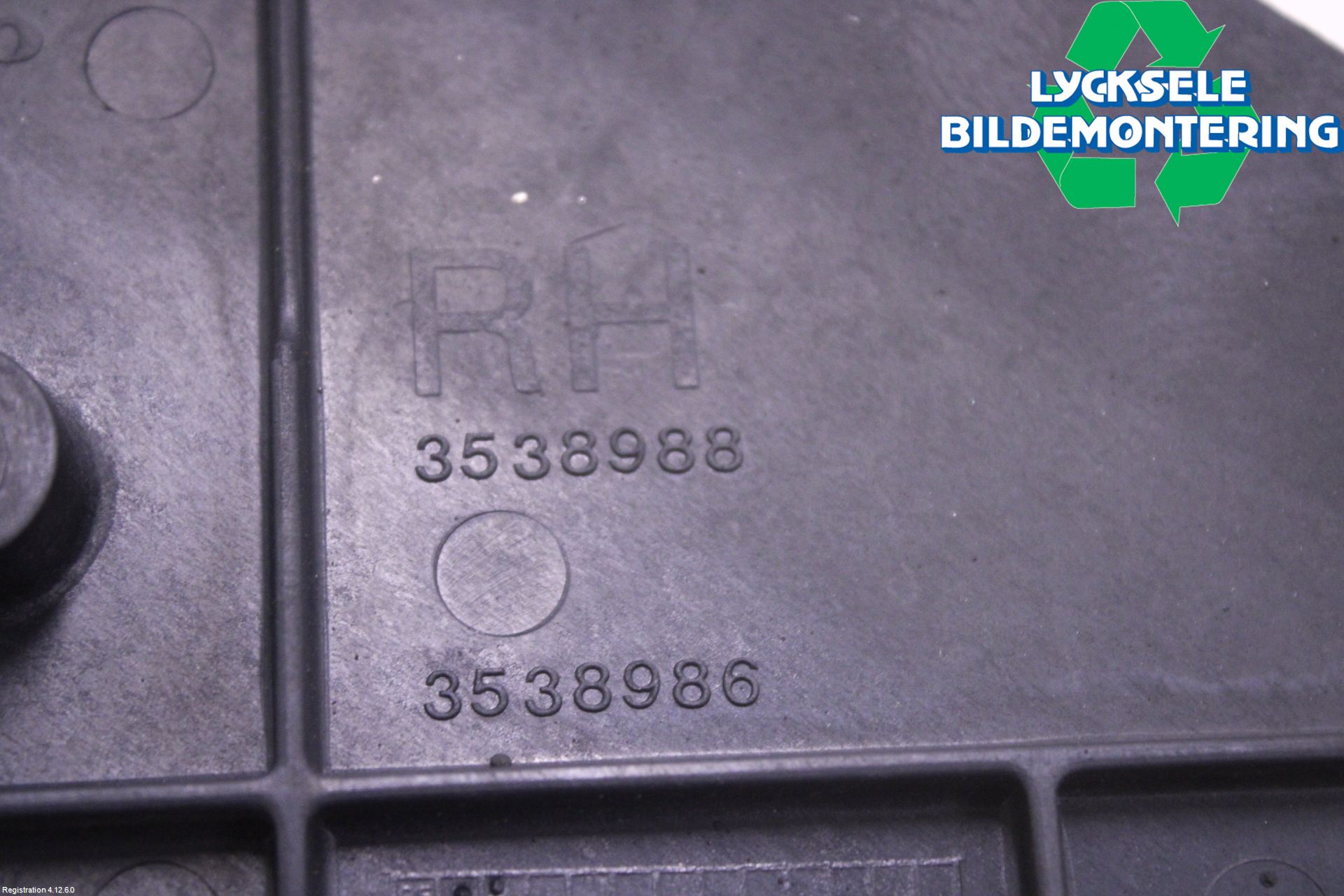 Volvo 940 91-98 Grilldel Höger