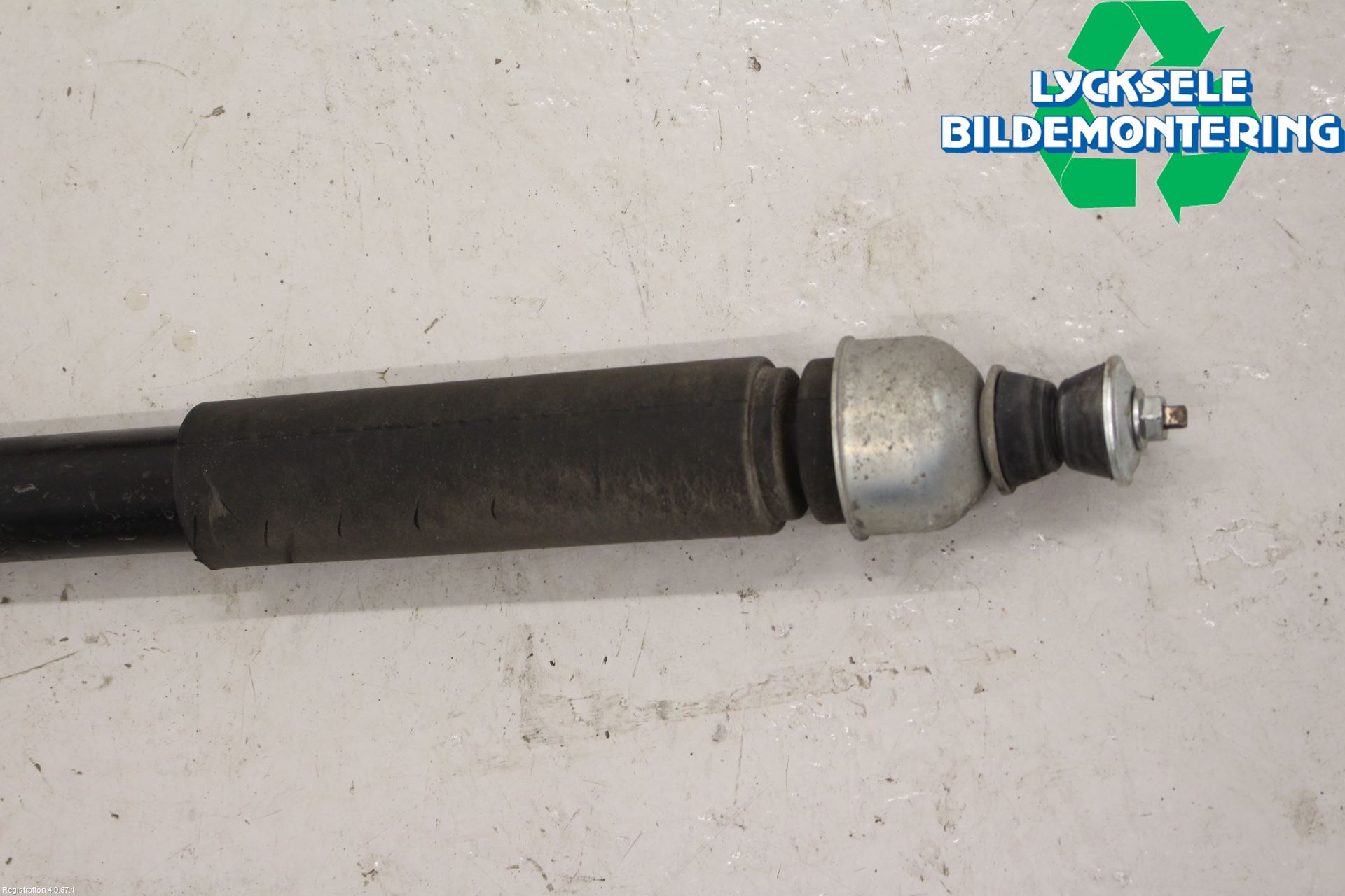 Nissan JUKE 14-19 Stötdämpare Bak