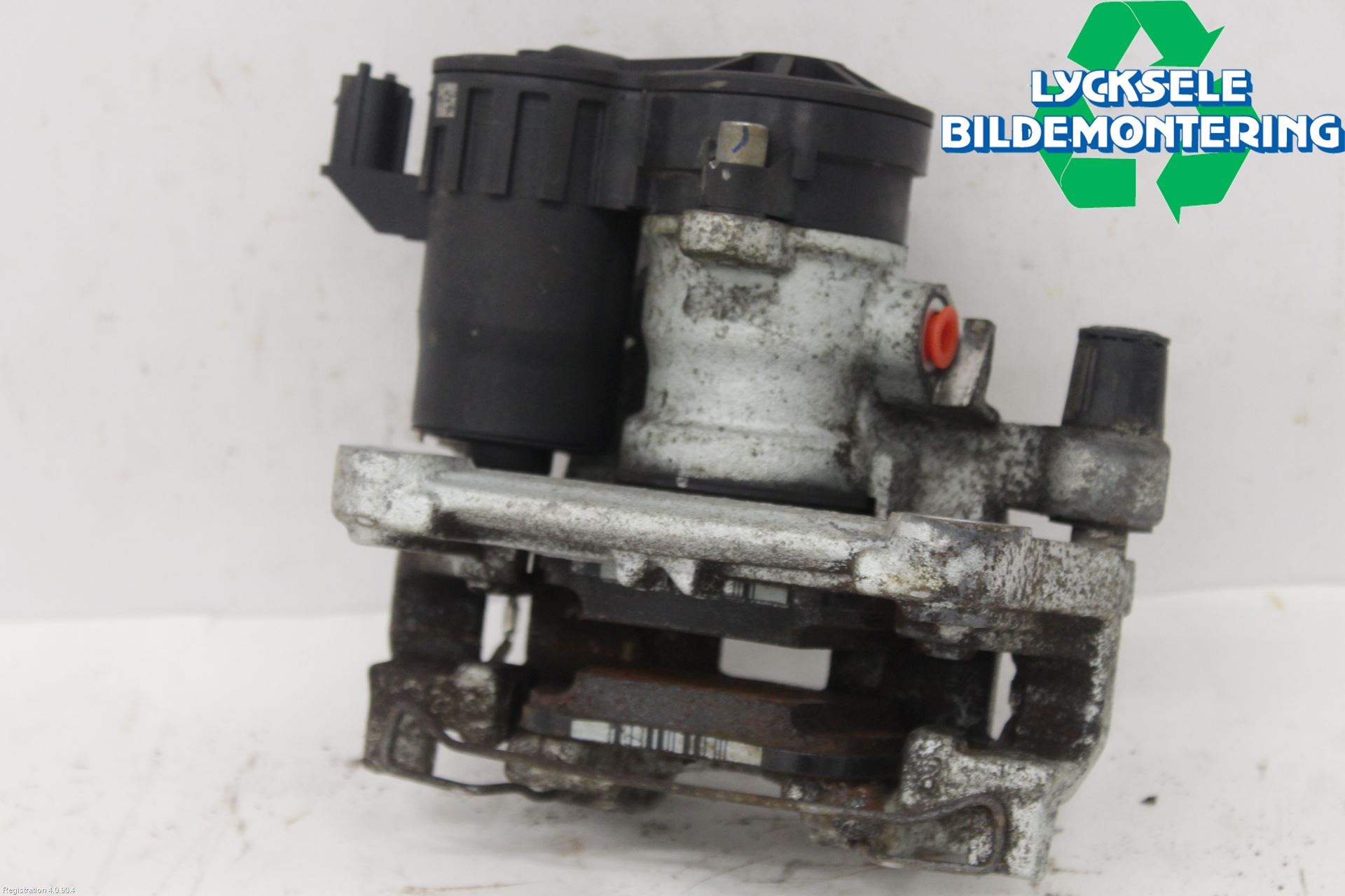 Ford MUSTANG Mach-E 21- Bromsok Bak Höger