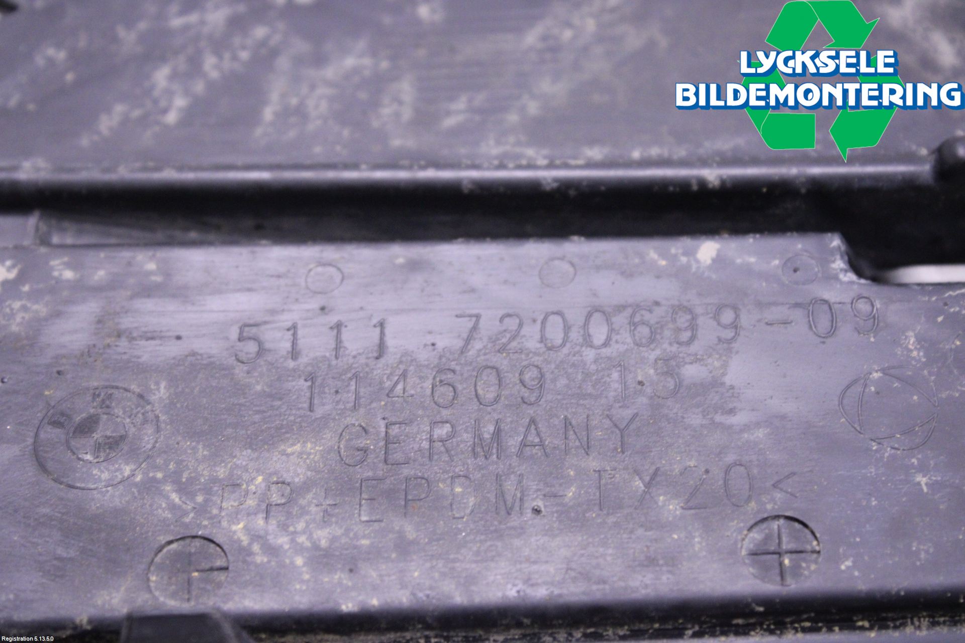 BMW 5 F10/F11/F18 09-17 Grilldel Vänster