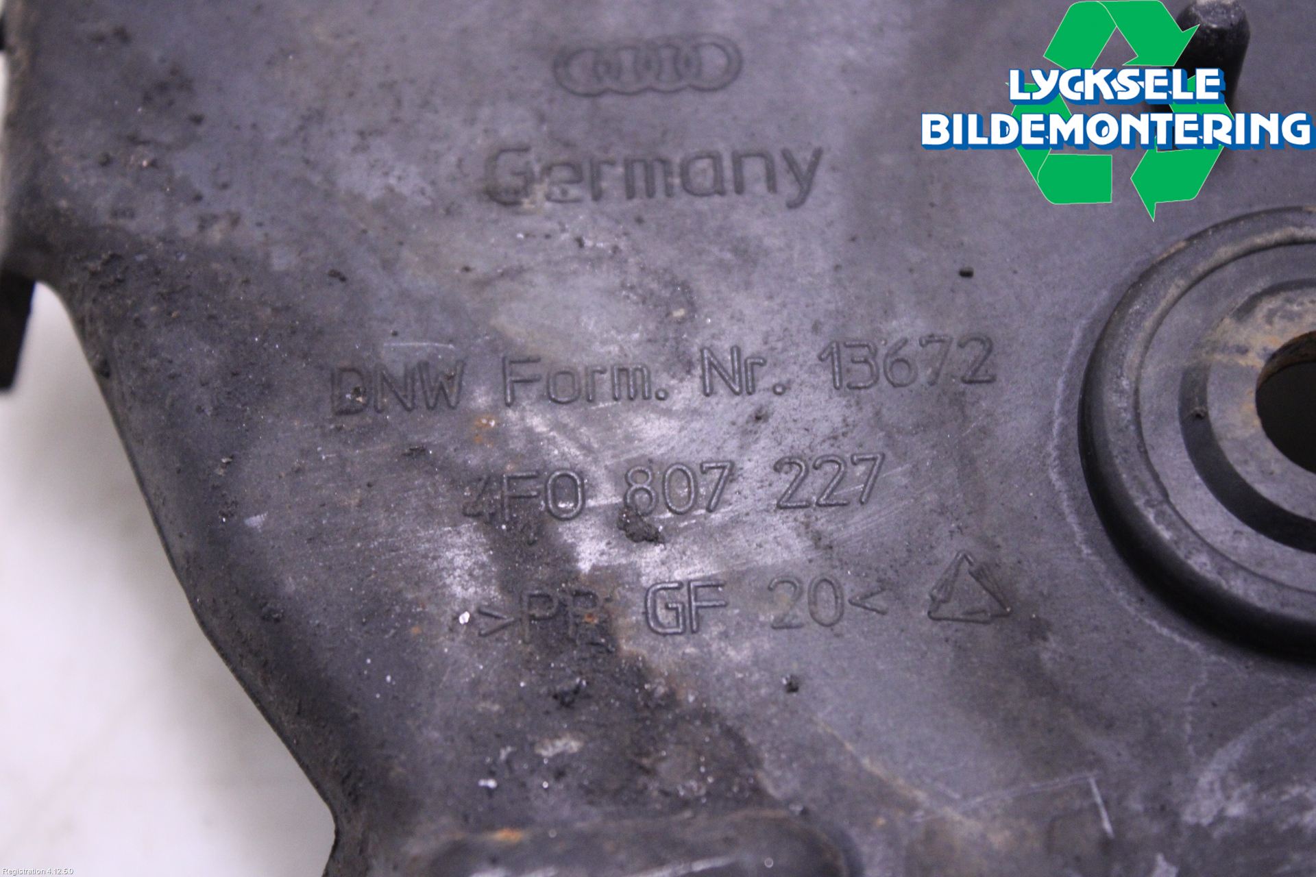 Audi A6/S6     05-11 Stötfångarfäste Fram Vä