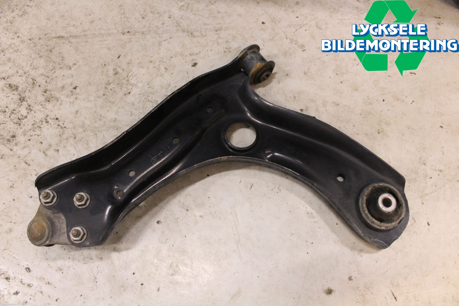 Volkswagen VW POLO 10-17 Bärarm Fram Undre Hö
