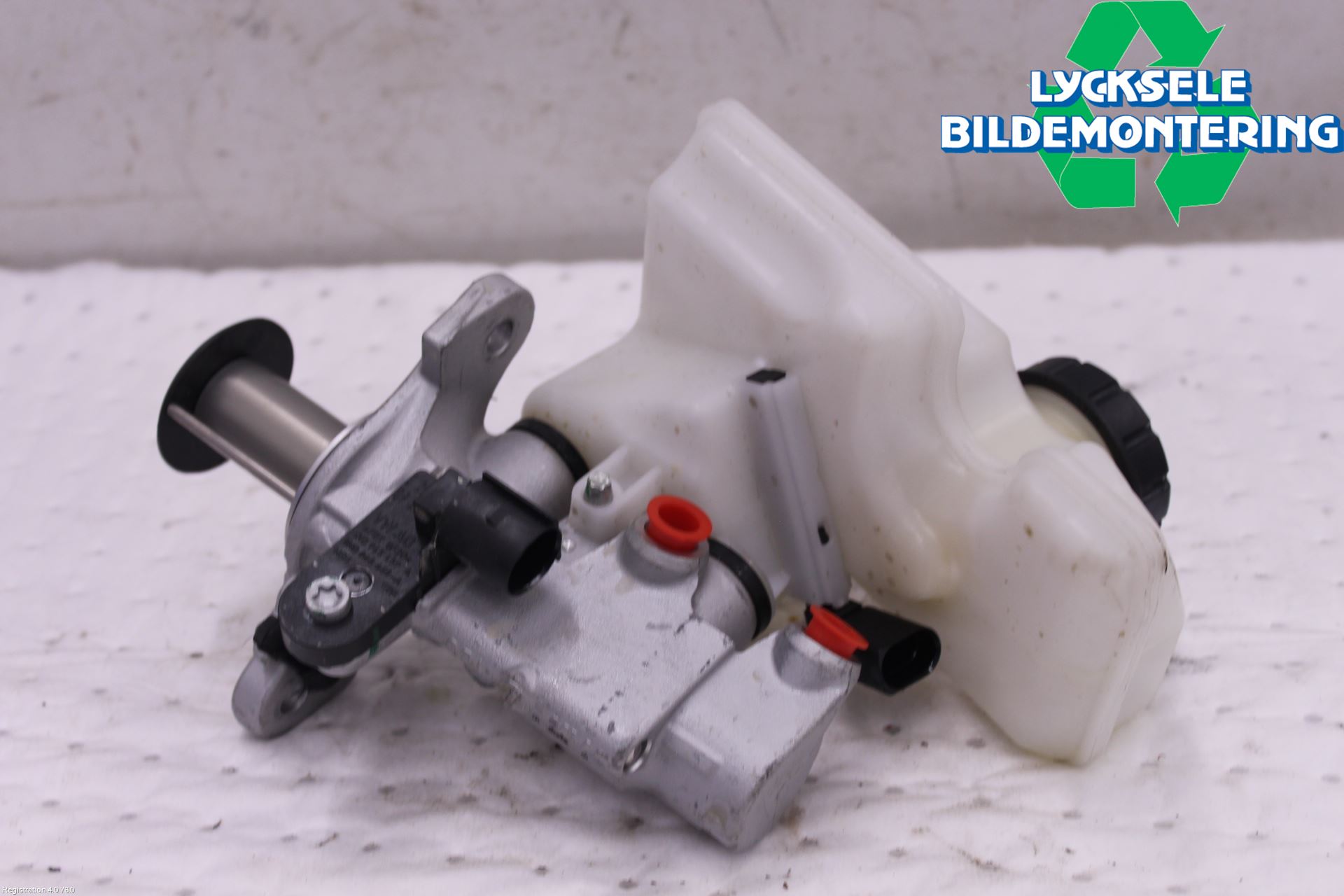 Volkswagen VW T-CROSS 19- Broms Huvudcylinder