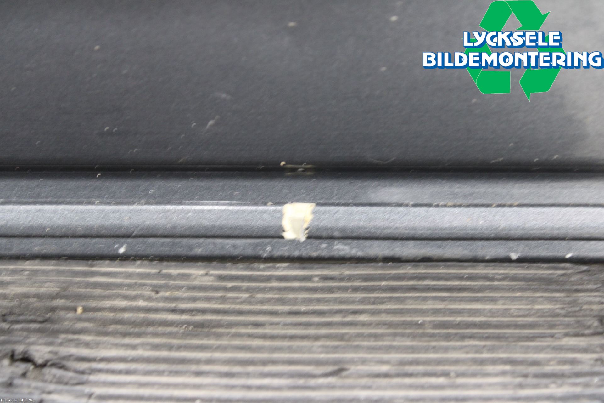 Audi Q3 8U 12-18 Dörr Fram Vänster