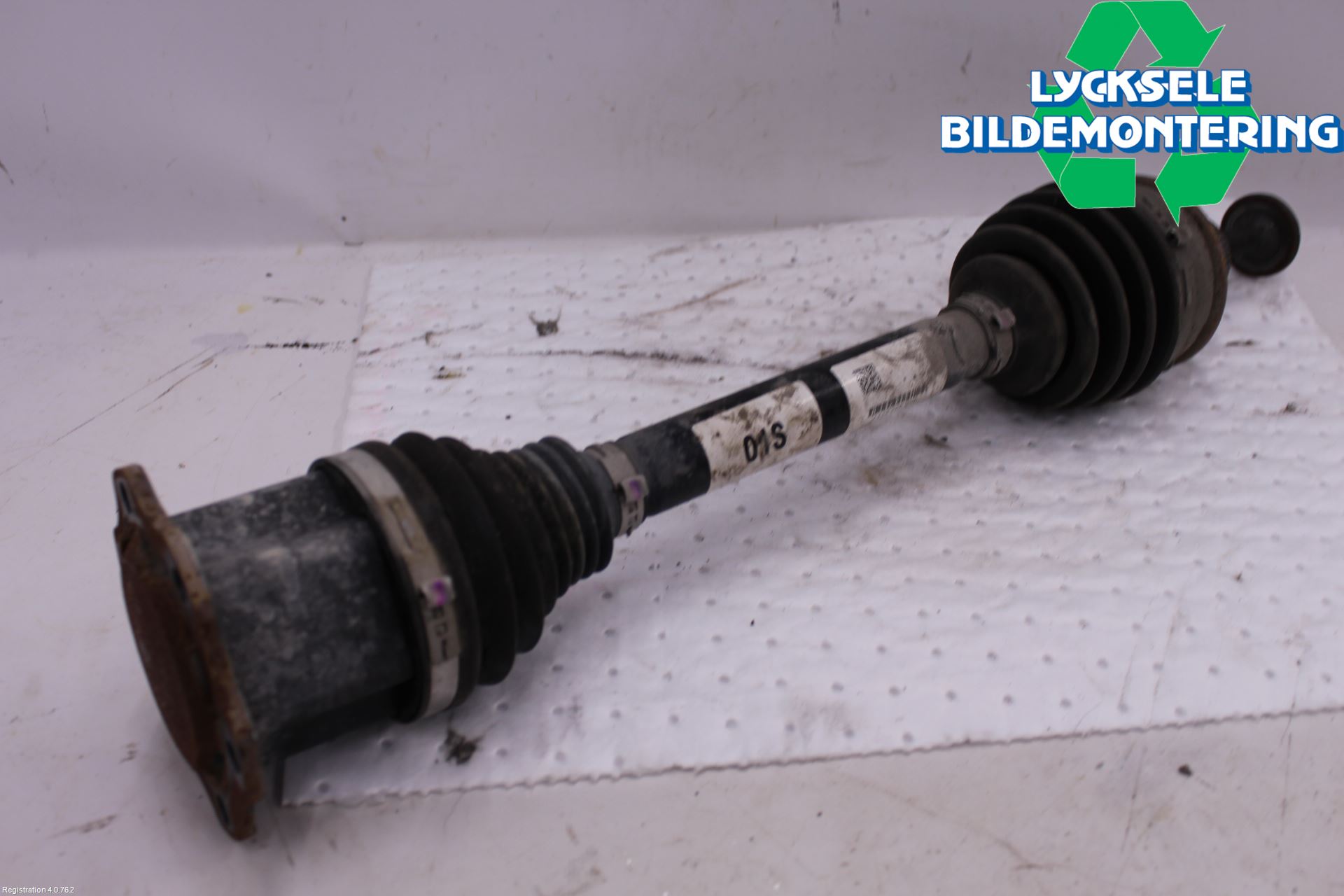 Audi A6 F2/C8 19- Drivaxel Fram Vänster