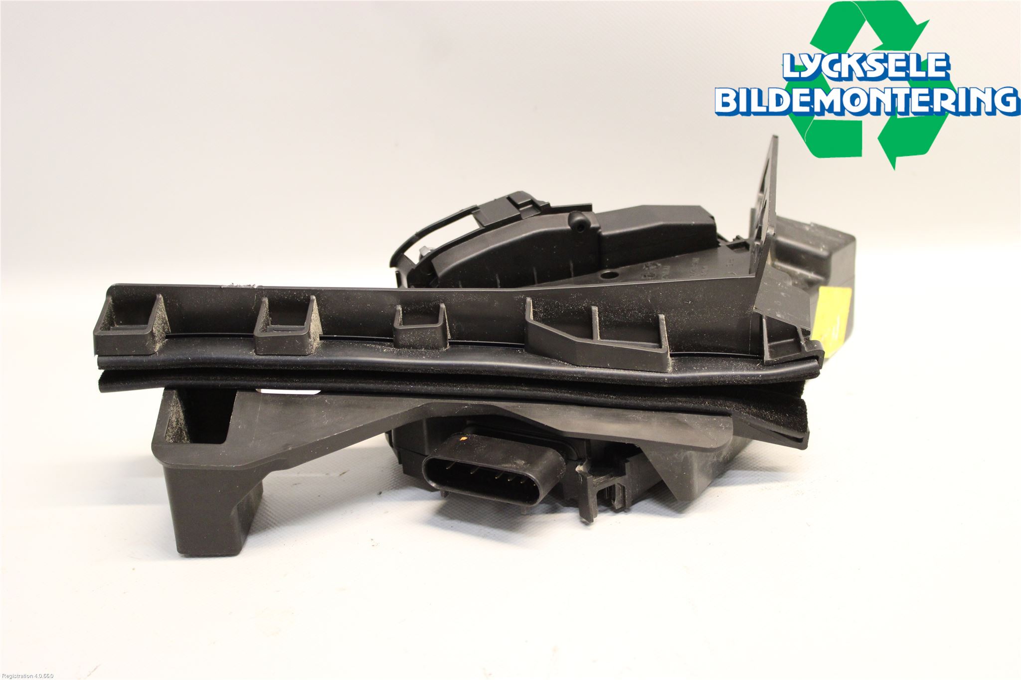 Ford MONDEO 15-22 Låskista-Dörrlås