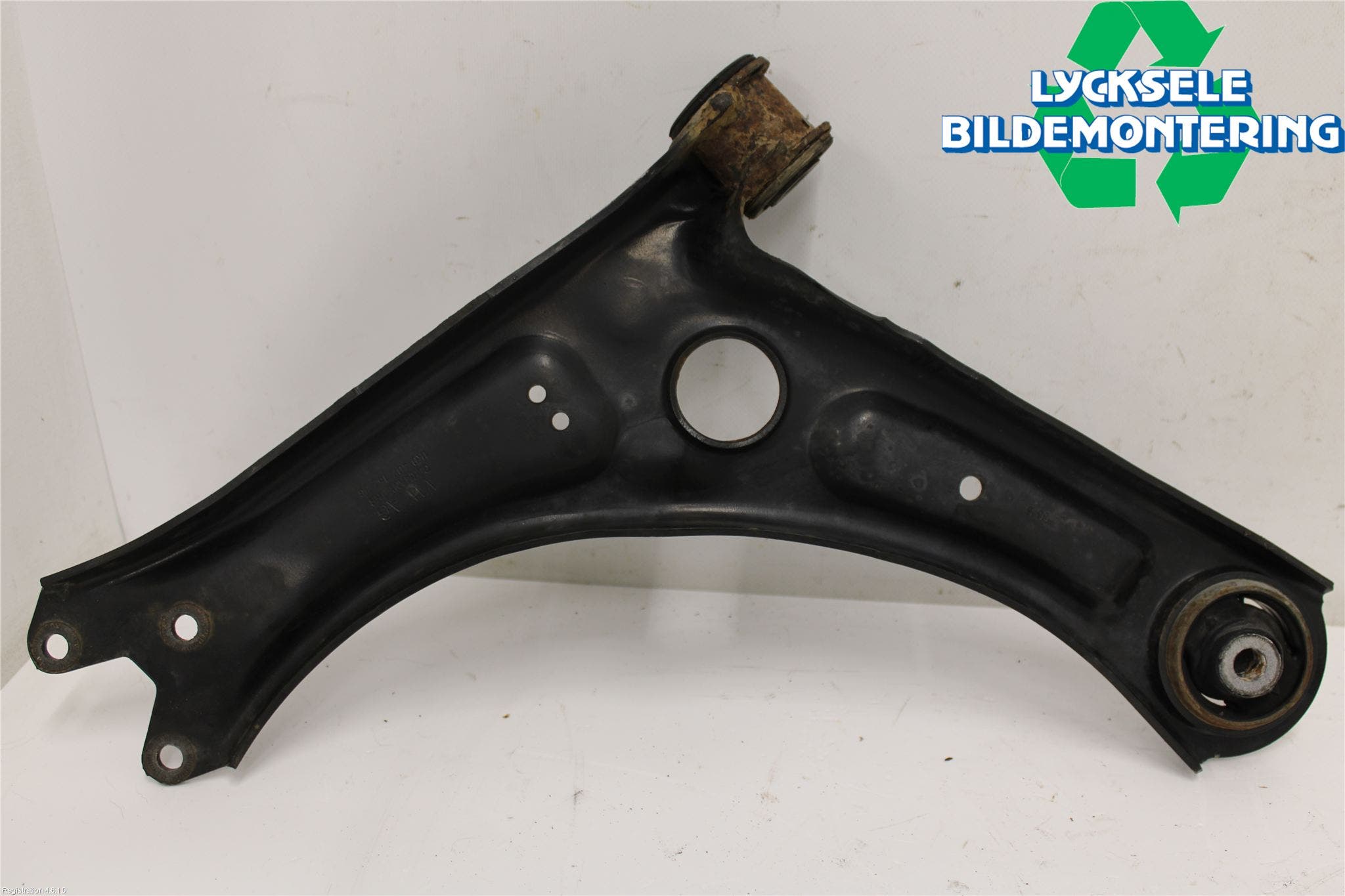 Skoda YETI Bärarm Fram Undre Hö