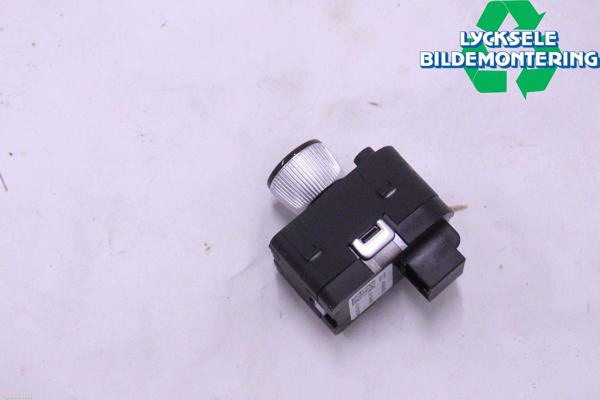 Audi A6 F2/C8 19- Strömställare Spegel