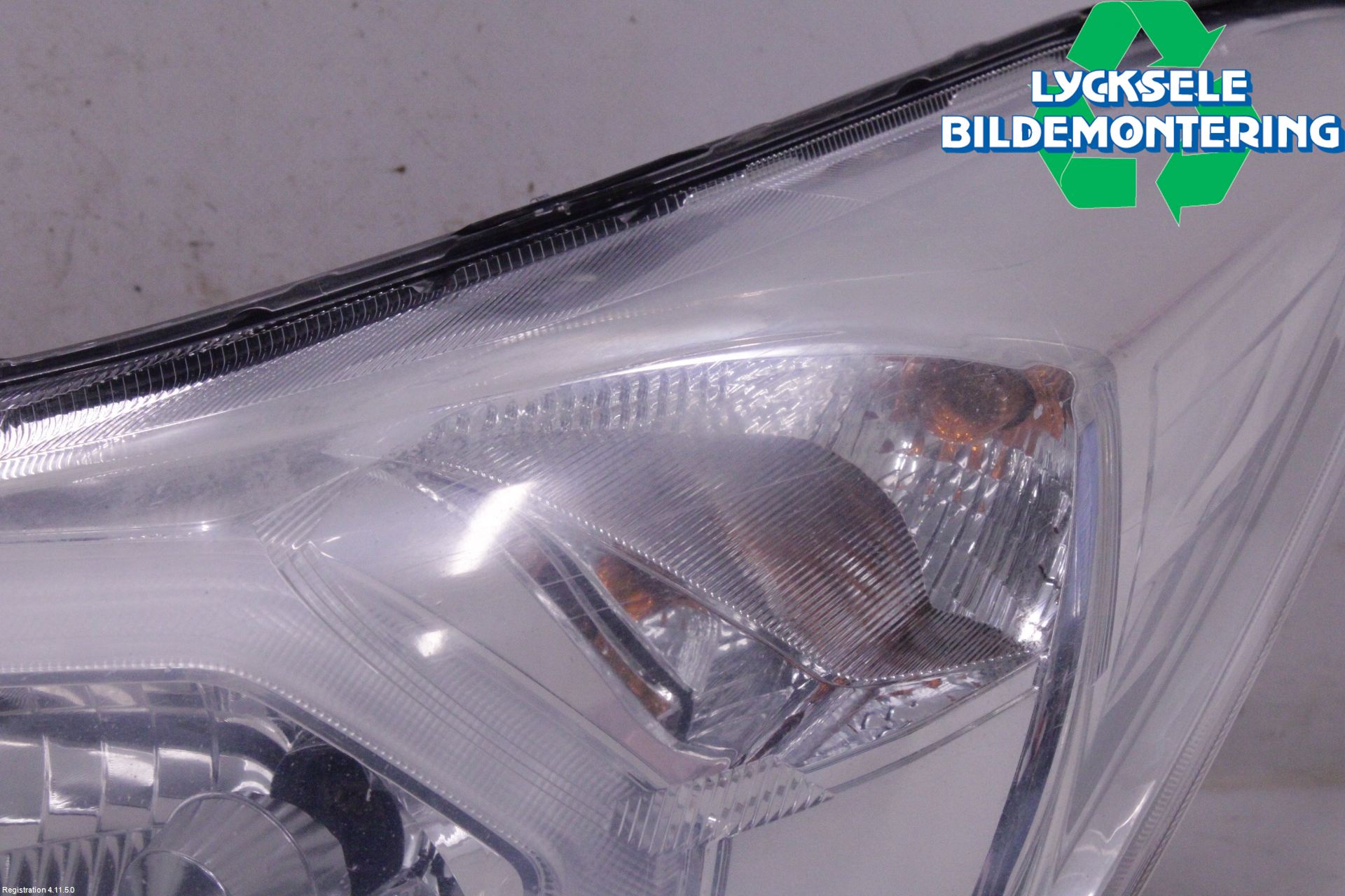 Subaru FORESTER SJ 13-18 Strålkastare Vänster