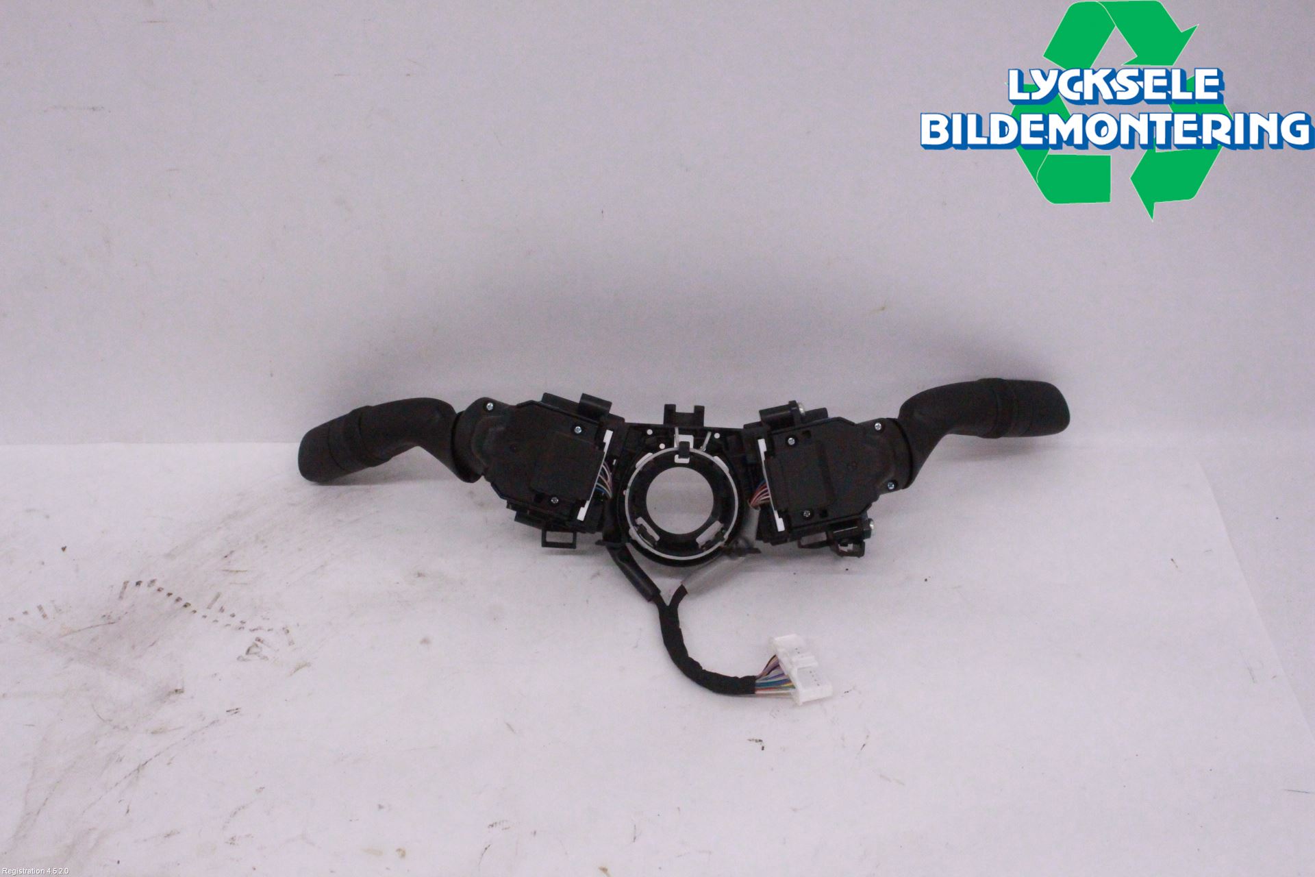 Toyota YARIS XP21 20- Spakcentral