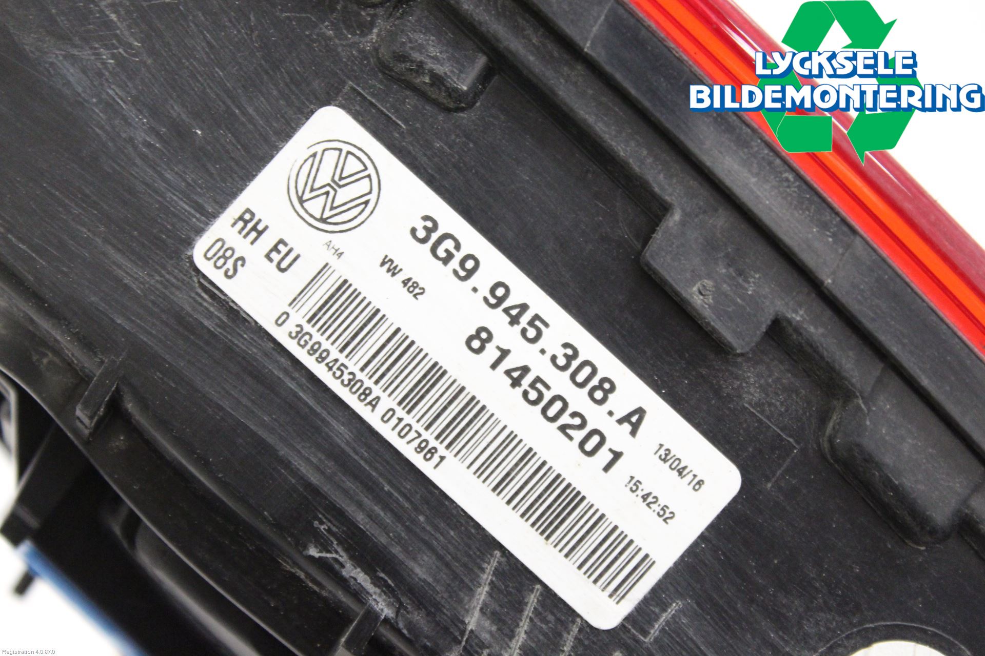 Volkswagen VW PASSAT 15-19 Bakljus Lucka Hö