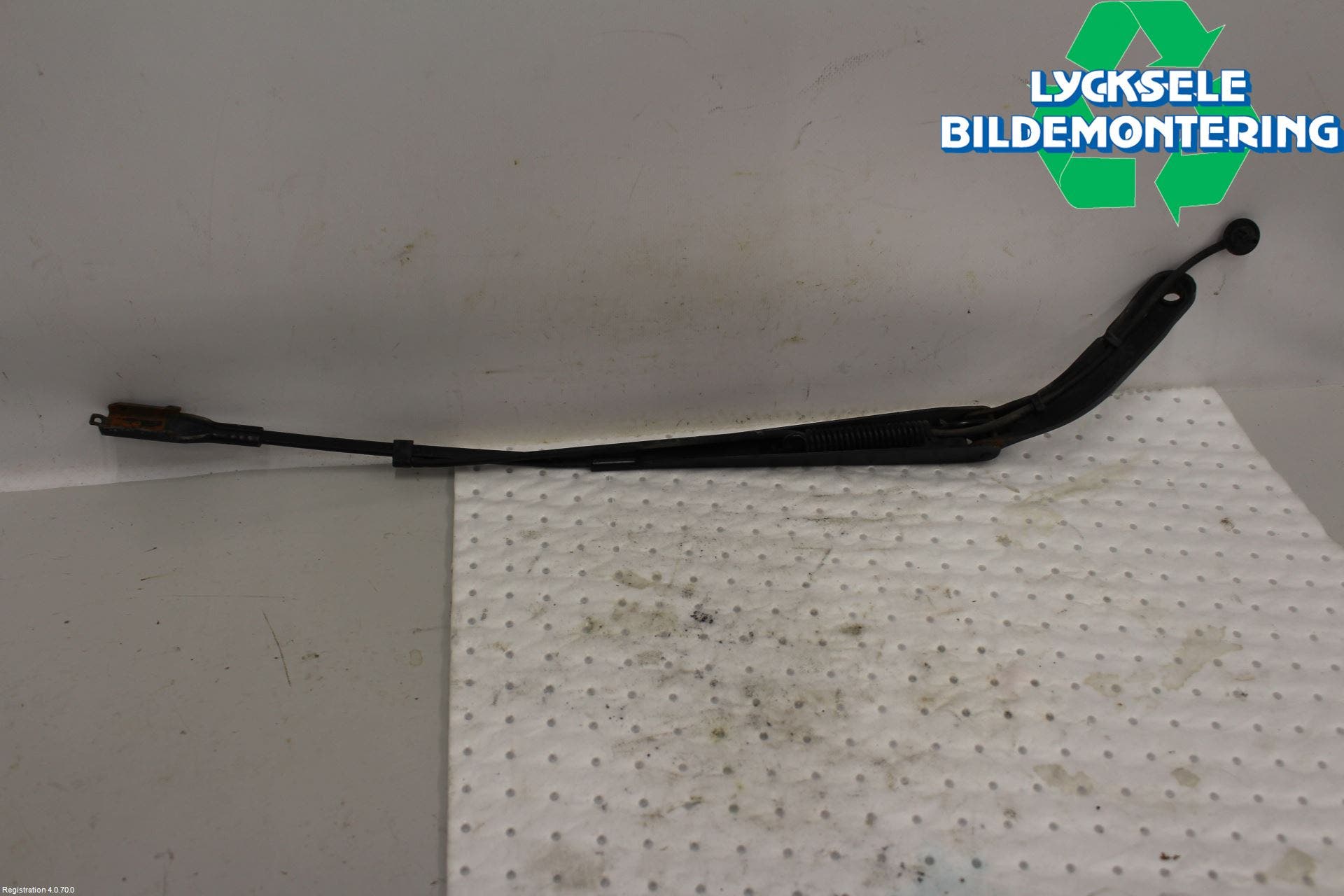 Mercedes-Benz MB SPRINTER (W906) 06-18 Torkararm Armar Vindruta