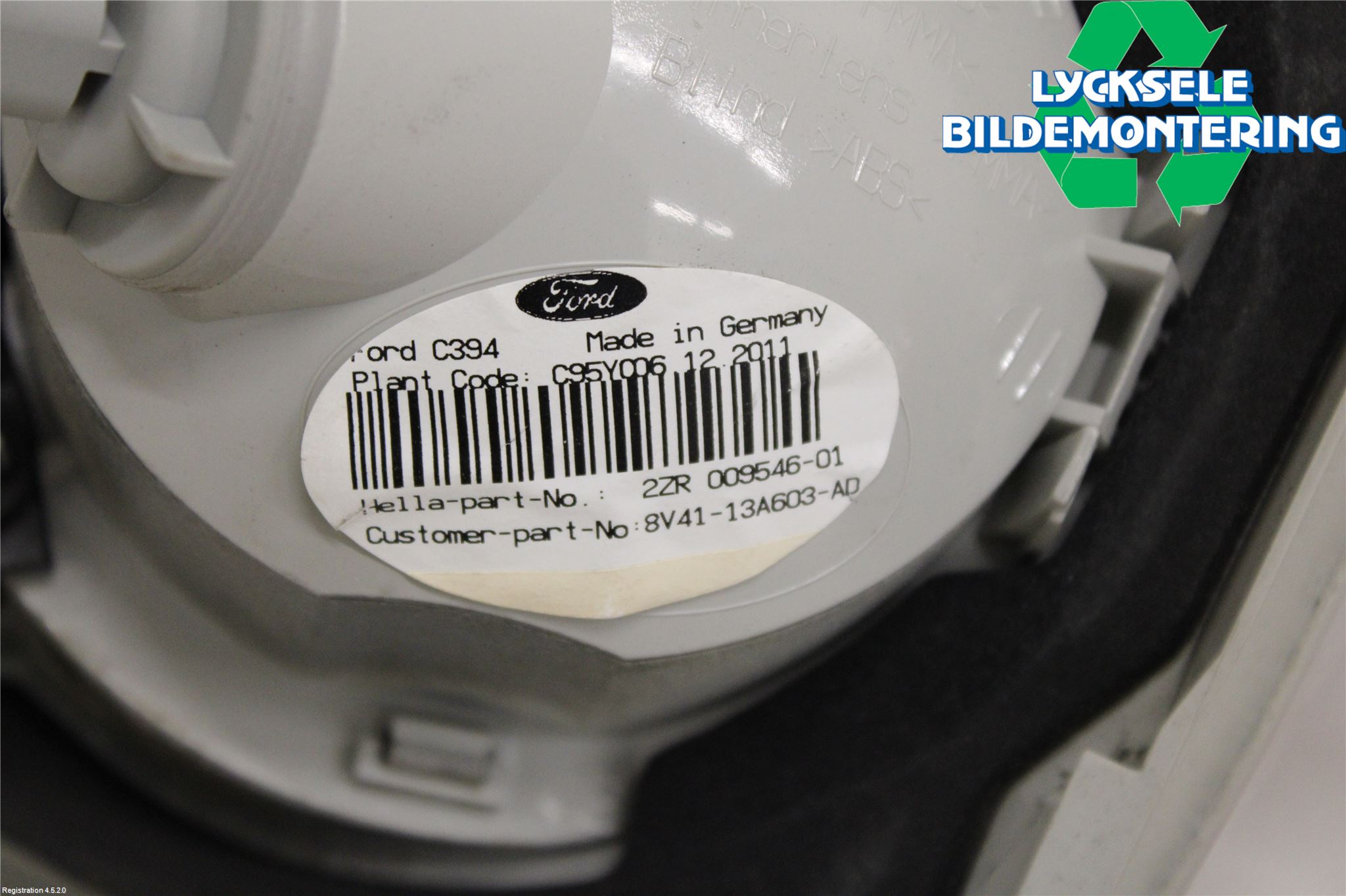 Ford KUGA 08-12 Bakljus Lucka Vä