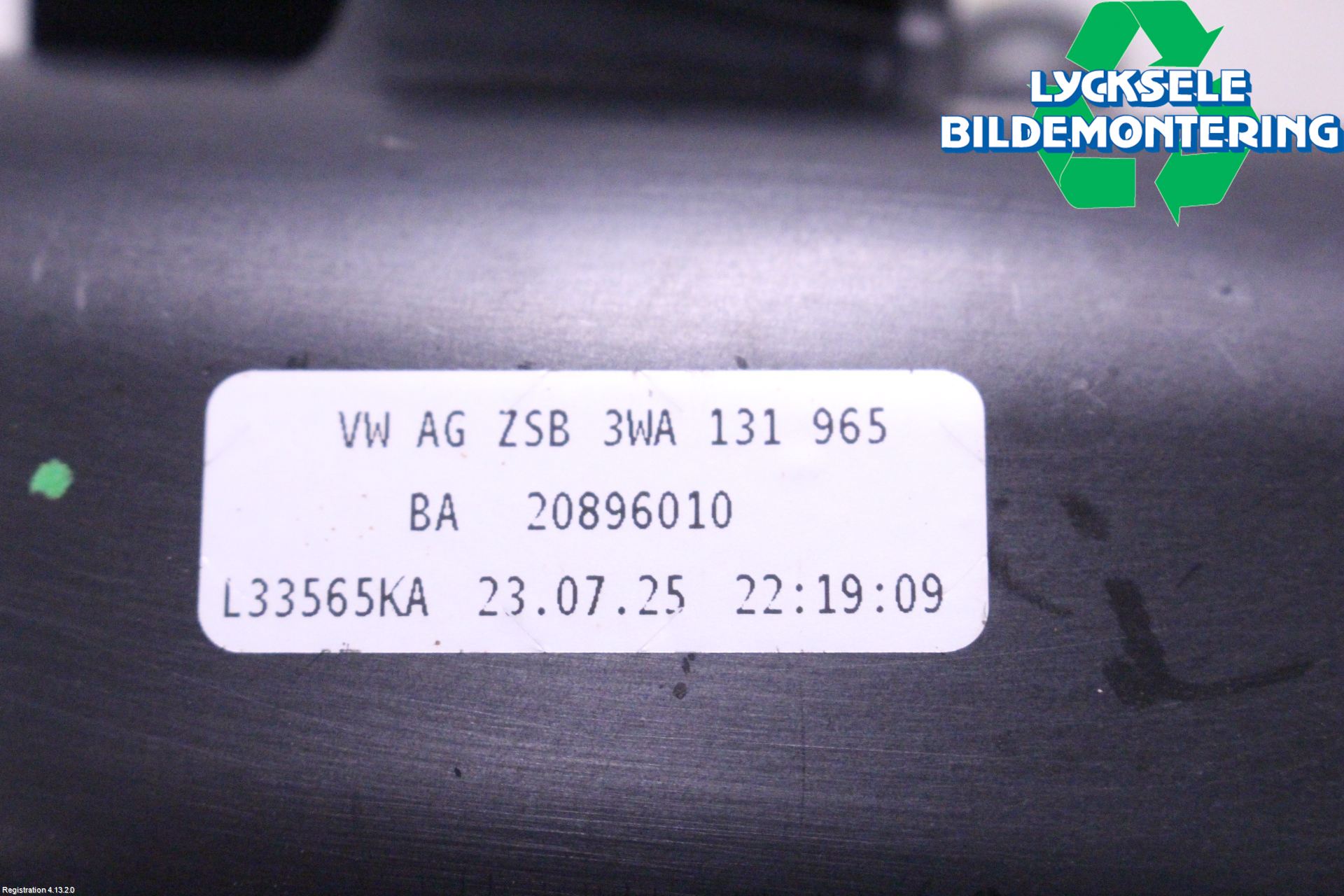 Volkswagen VW PASSAT 24- Adblue Tank
