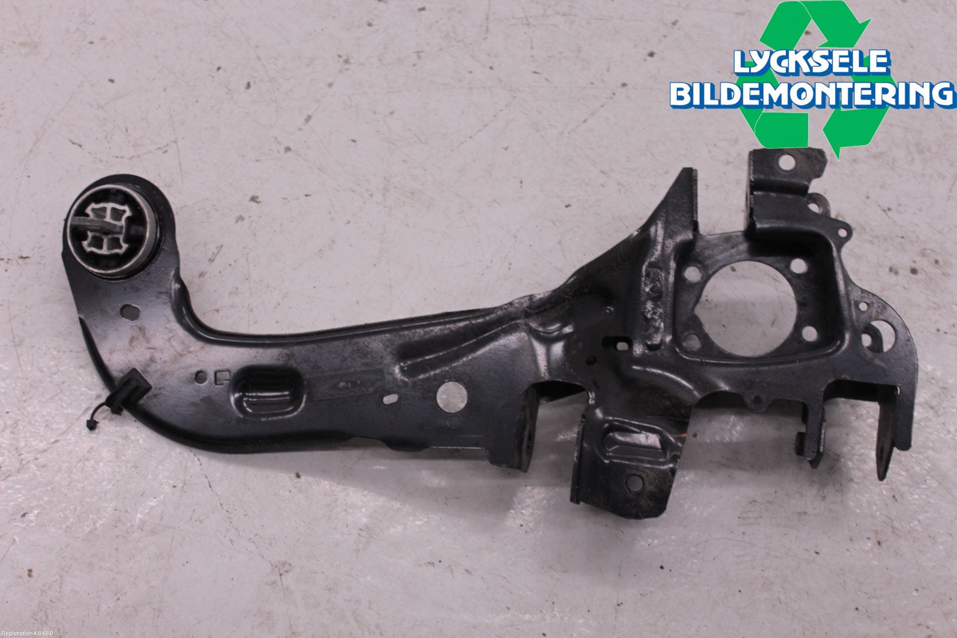 Ford FOCUS 19- Bärarm Bak Höger