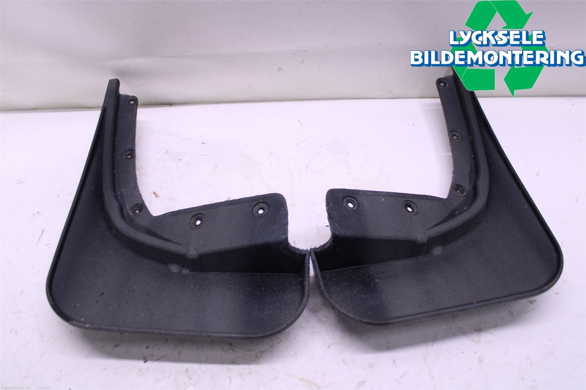 Volkswagen VW CADDY 11-15 Stänkskydd