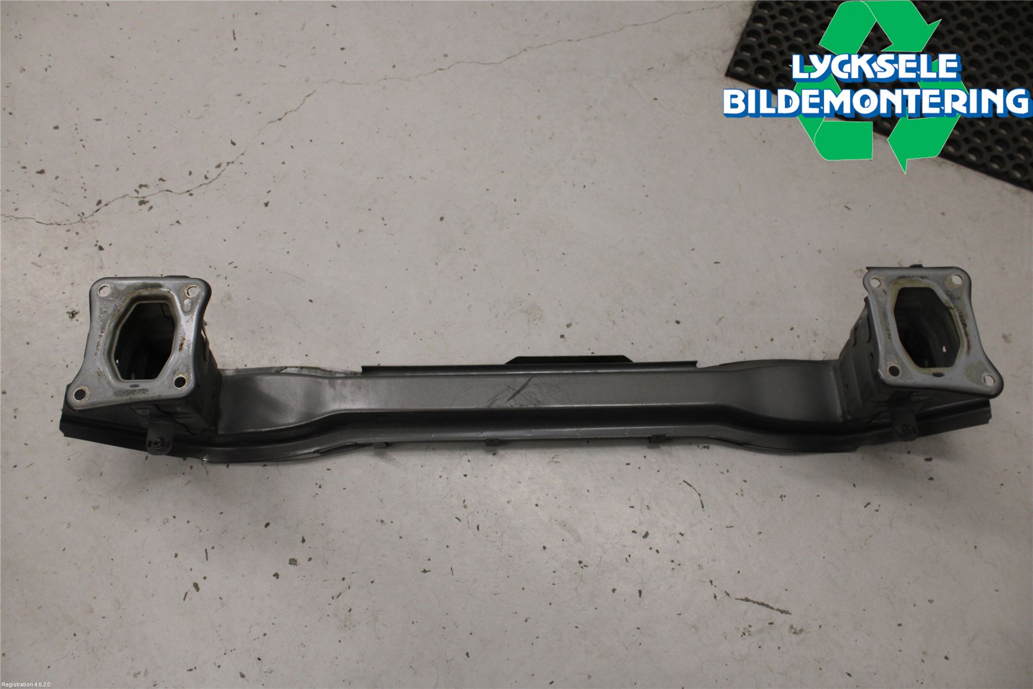 Ford FOCUS 11-14 Stötfångarbalk Fram