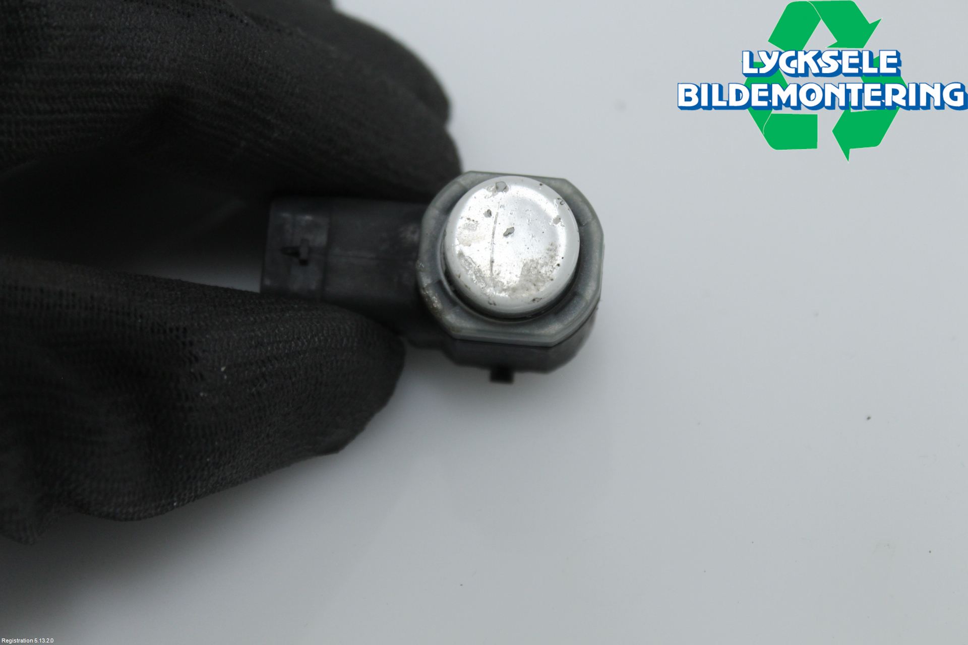 Volkswagen VW PASSAT 11-14 Parkeringshjälp Frontsensor