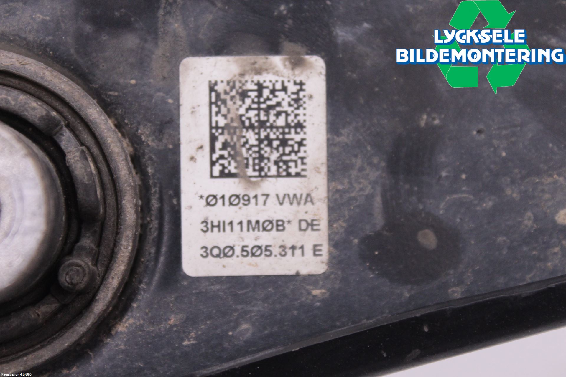 Skoda SUPERB 16-24 Bärarm Bak Höger